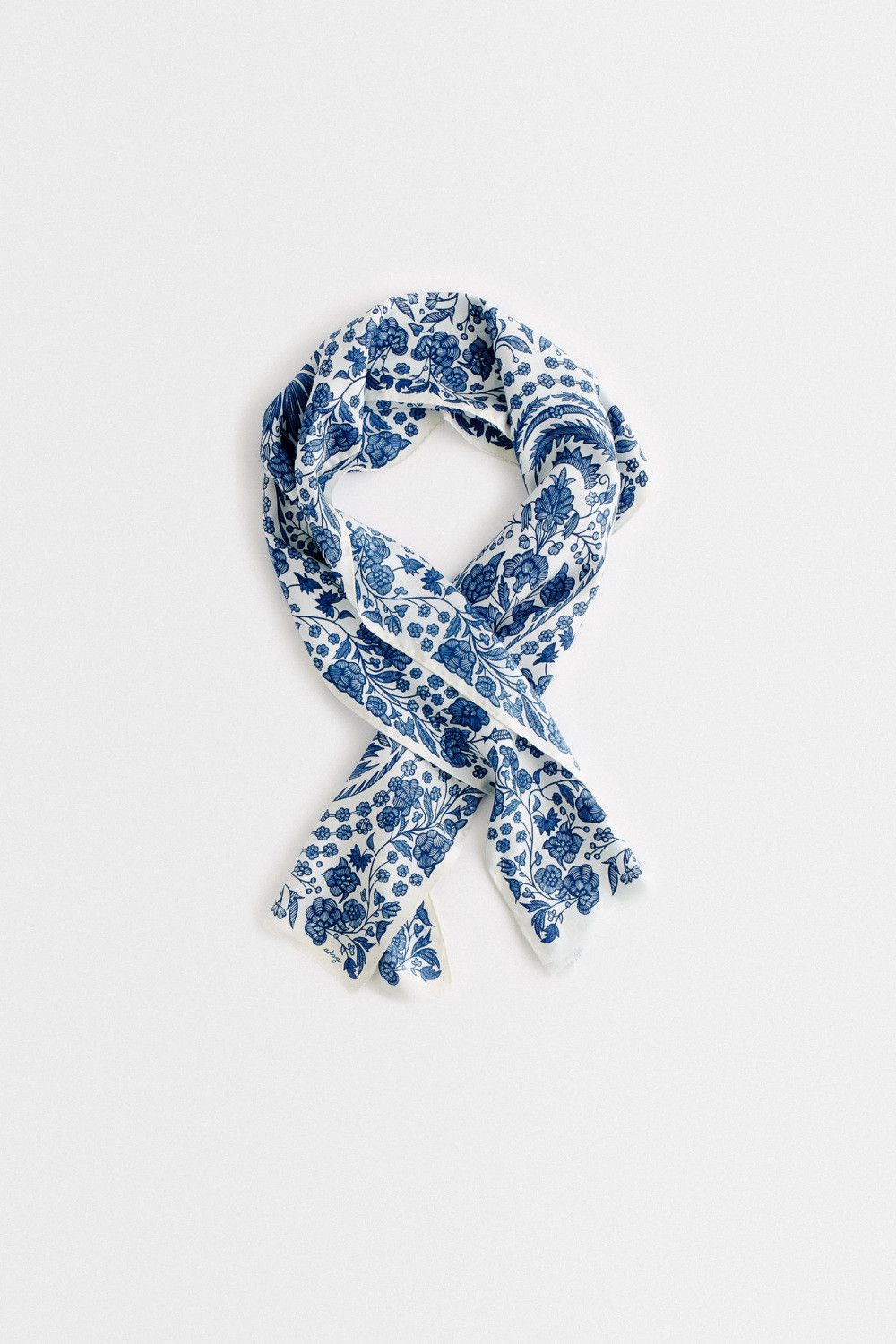 A Kind Of Guise 💚 SS24 A Kind Of Guise Twilly Blue Flowers NEW Size ONE SIZE - 2 Thumbnail