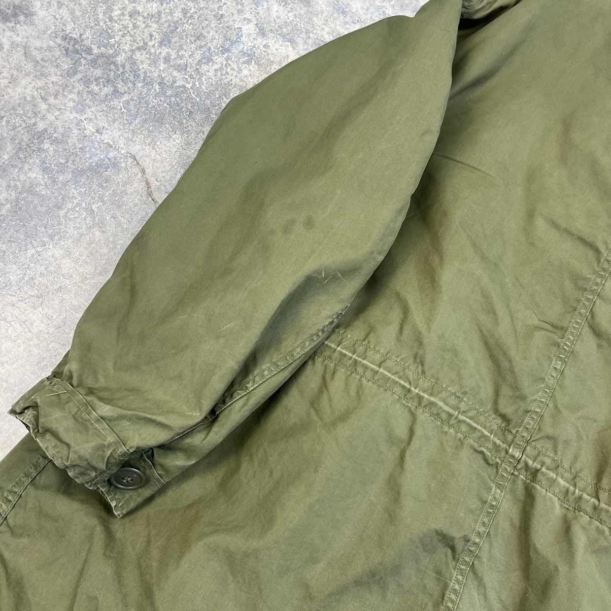 Vintage VINTAGE 1968 M65 FISHTAIL PARKA VIETNAM ERA ARTIC M1965 Size US M / EU 48-50 / 2 - 15 Thumbnail