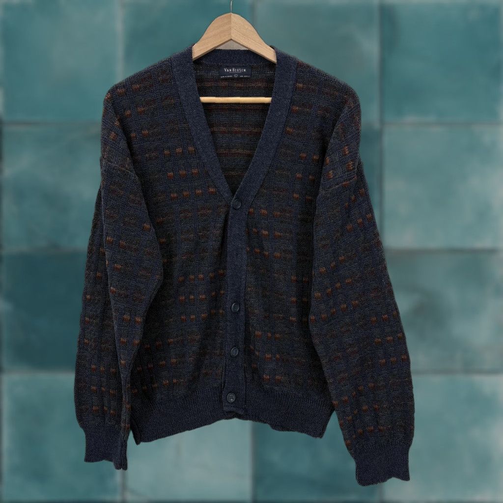 Van Heusen VINTAGE Van Heusen Cardigan Sweater Mens Large Blue Acrylic Geometric Grandpa Size US L / EU 52-54 / 3 - 1 Thumbnail