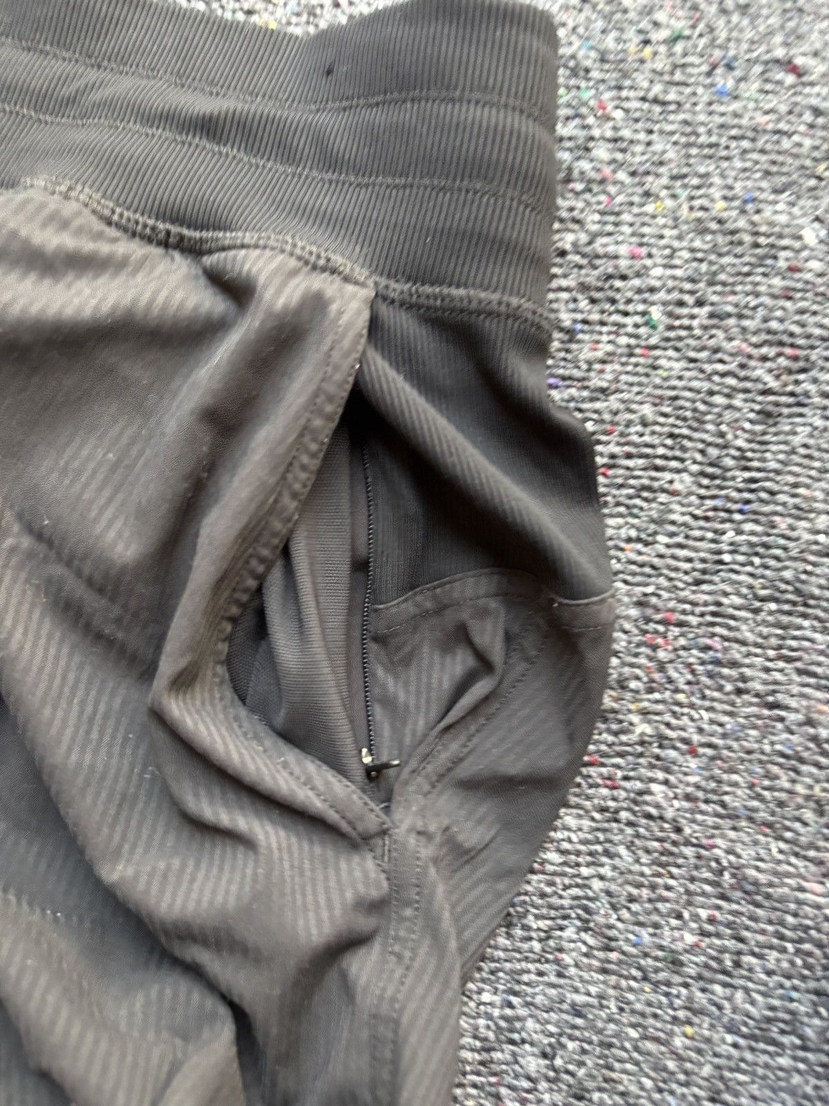 Lululemon Lululemon dance studio pants Size 28" / US 6 / IT 42 - 4 Thumbnail