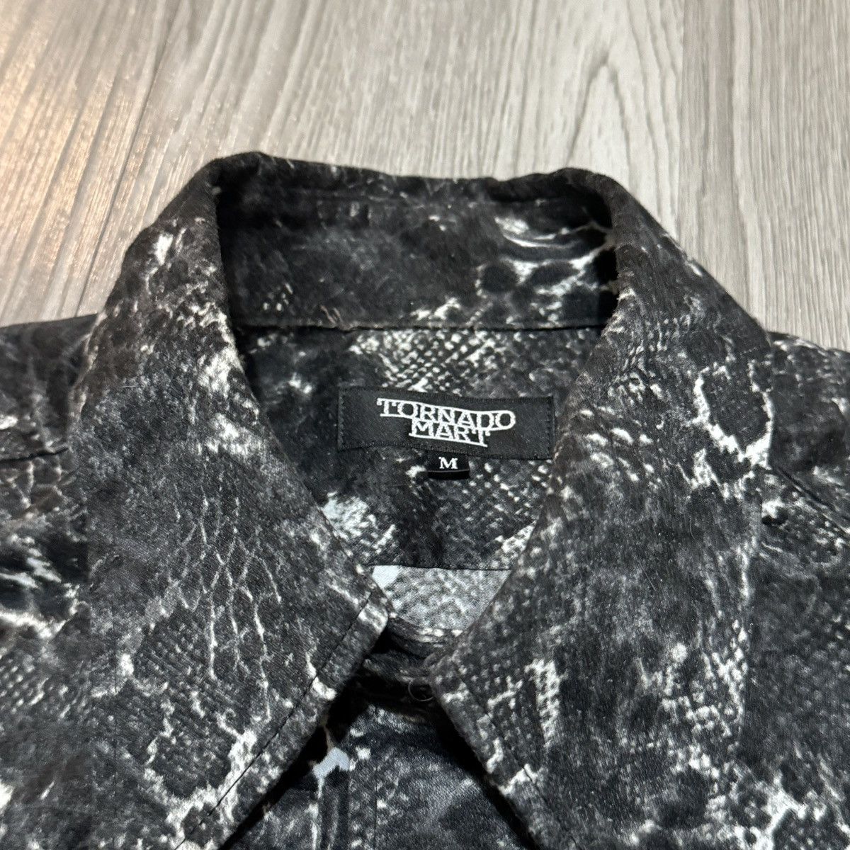 Tornado Mart Tornado Mart Snake Skin Buttons Up Size M / US 6-8 / IT 42-44 - 3 Thumbnail