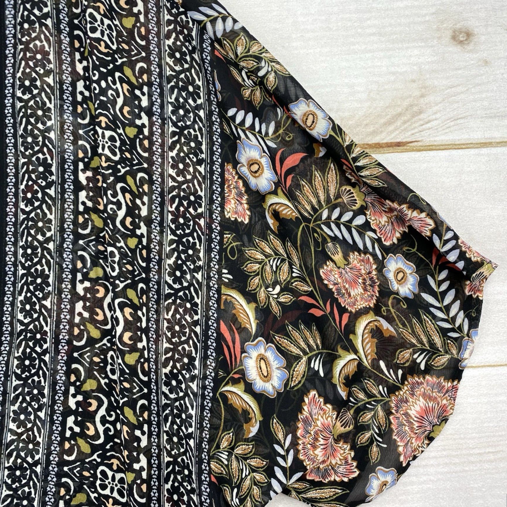 Vintage Christopher & Banks Kimono Top Womens S/M Floral Boho Sheer Shawl Cover Up Size M / US 6-8 / IT 42-44 - 3 Thumbnail