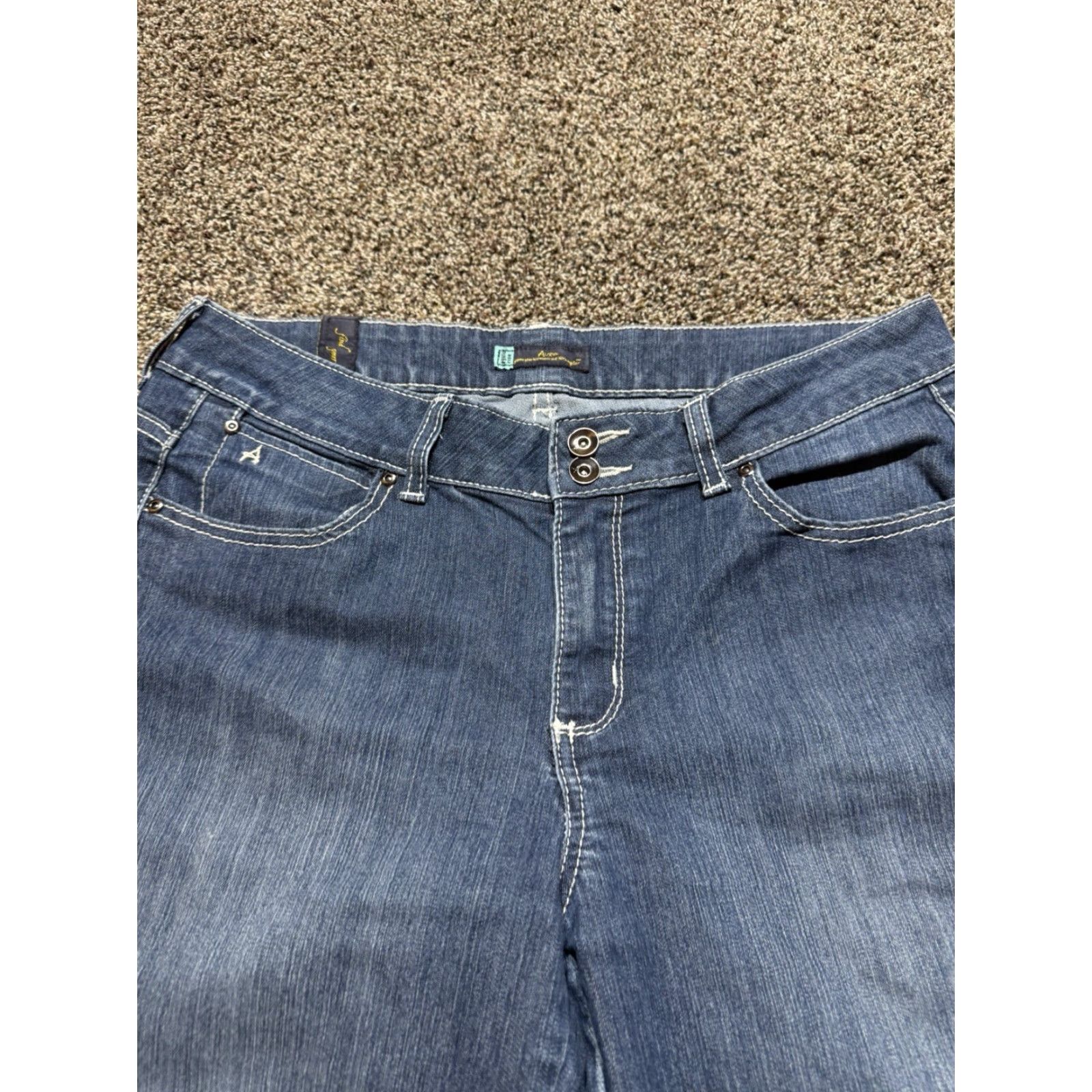 Wrangler Wrangler Aura Capri Women's Jeans Size 10 Blue Denim 34X23 Mid rise Size 32" / US 10 / IT 46 - 2 Thumbnail