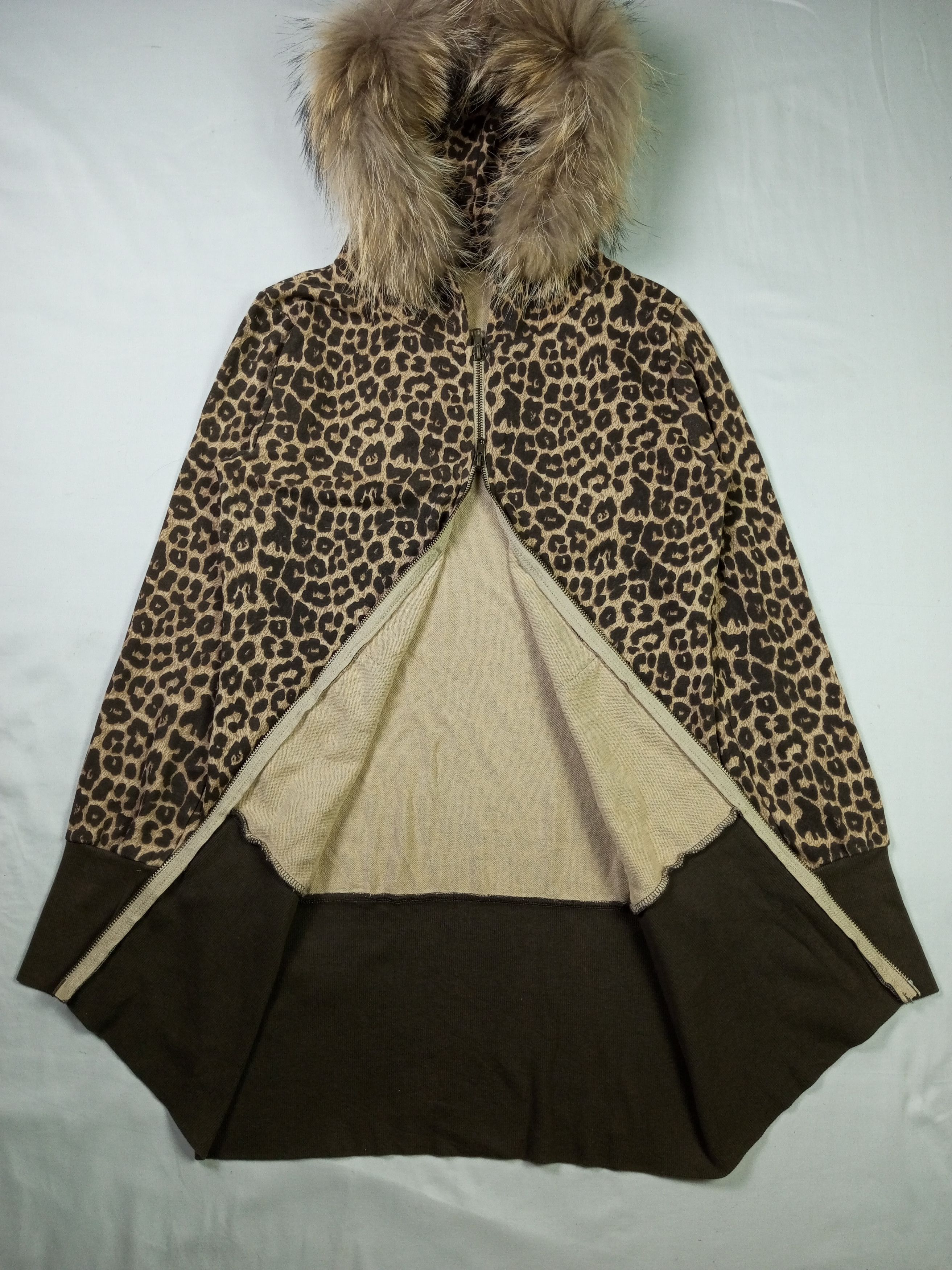 If Six Was Nine × Japanese Brand × Le Grande Bleu (L.G.B.) Japanese Brand Leopard Fur Hoodie Joky Gal Size US L / EU 52-54 / 3 - 10 Thumbnail