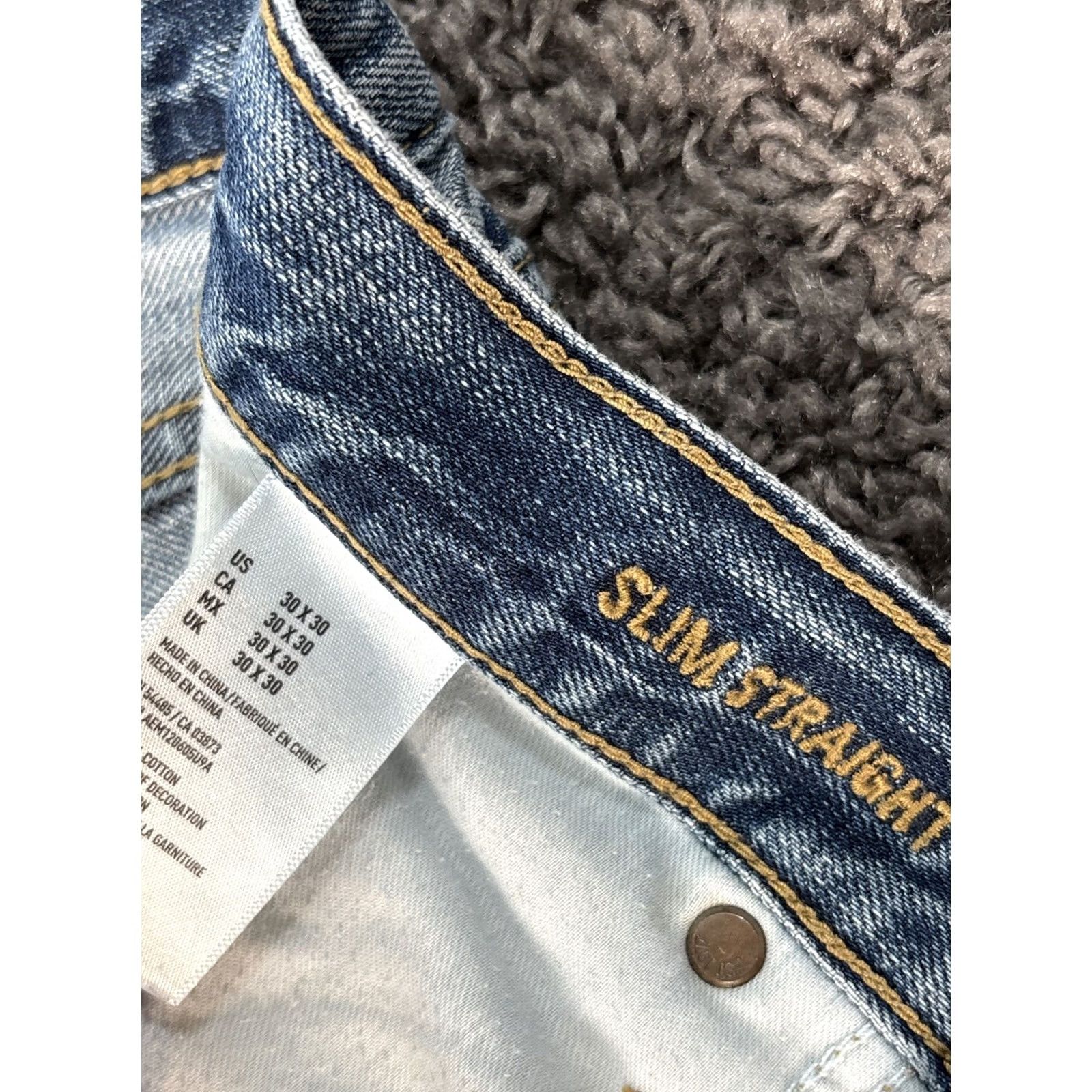 American Eagle Outfitters VINTAGE American Eagle Jeans Mens 30x29 Straight Distressed Light Wash Whiskered Blue Cotton Jeans Mens 30 Regular Inseam 29 in Distressed Zip Mens Size US 30 / EU 46 - 5 Thumbnail