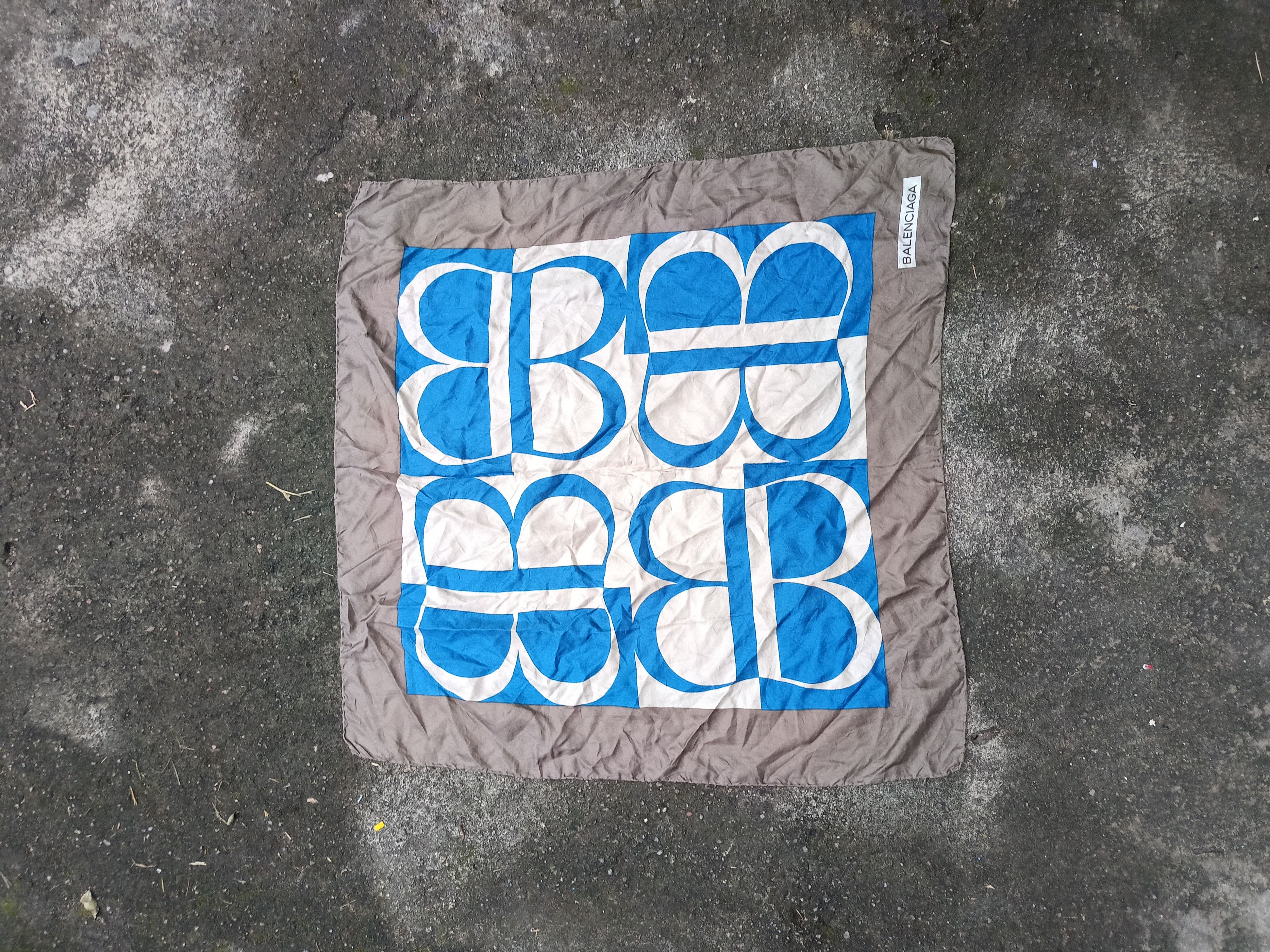 Balenciaga Vintage Balenciaga Scarves Silk Size ONE SIZE - 2 Thumbnail