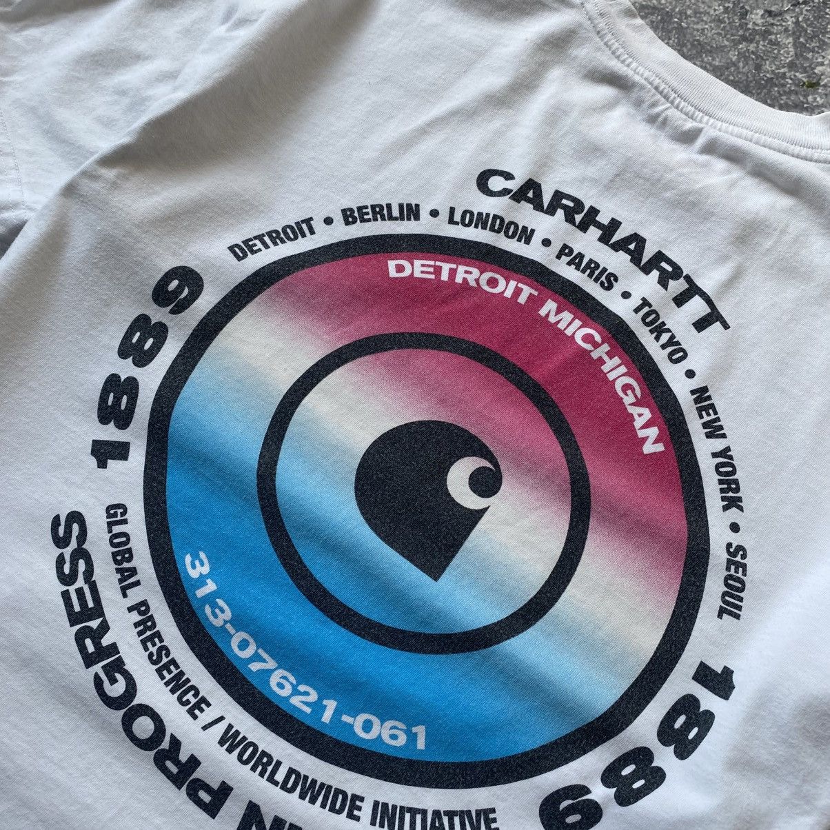 Carhartt Men’s Carhartt Wip big logo designer y2k Streetwear tee Size US M / EU 48-50 / 2 - 3 Thumbnail