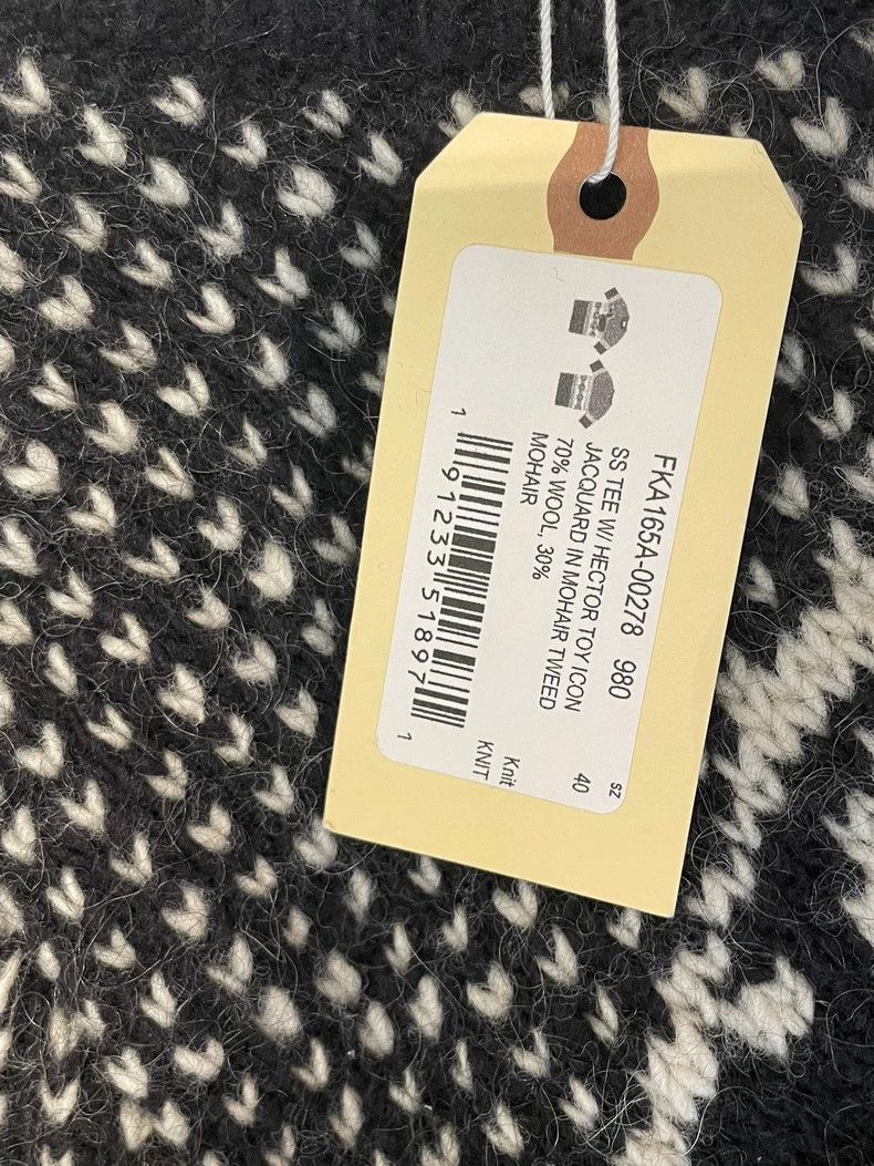 Thom Browne Thom Browne Black fur with short sleeves Size S / US 4 / IT 40 - 5 Thumbnail