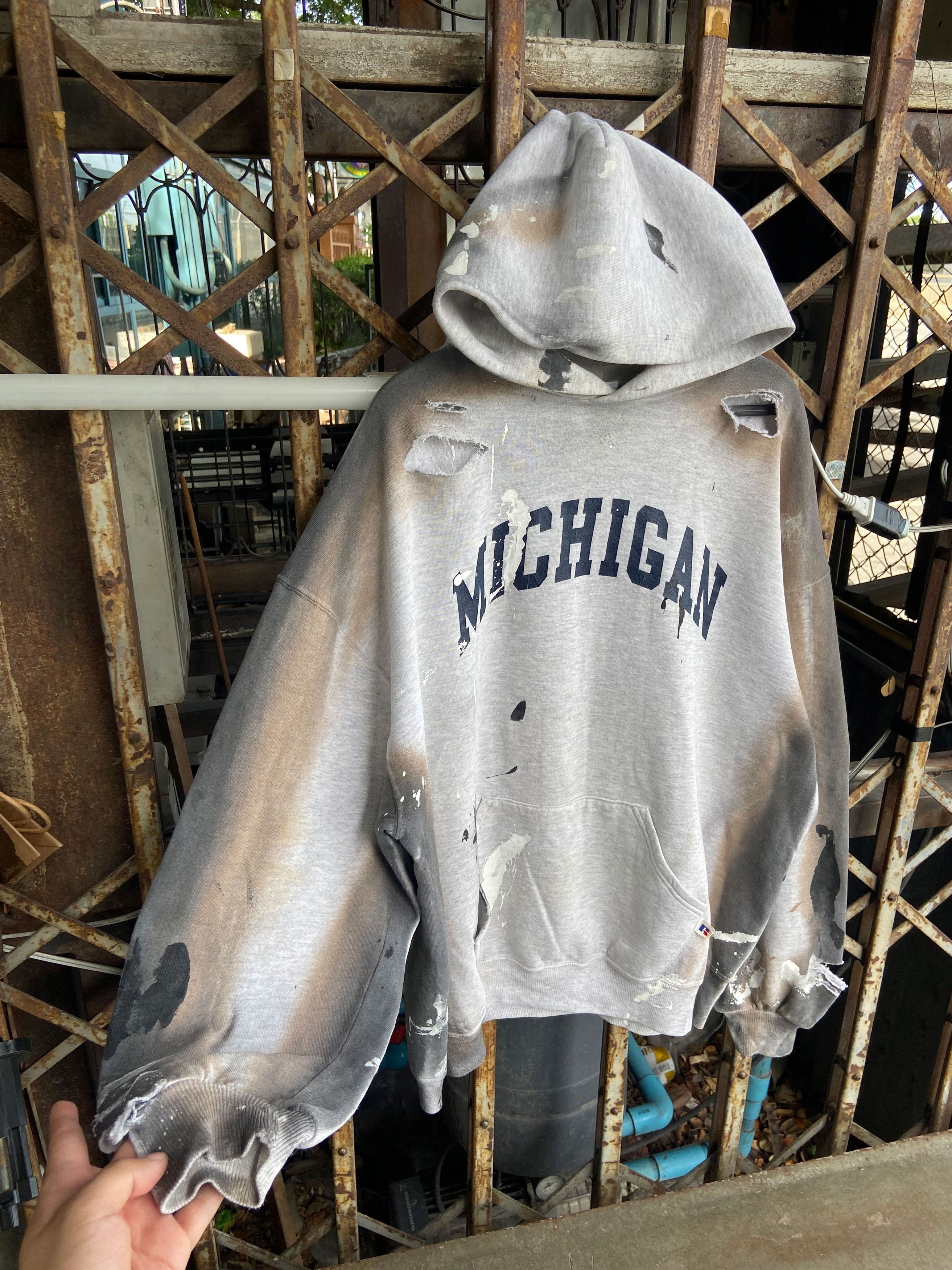 Pre-owned Russell Athletic 90's Vintage Thrashed Faded Russell ”michigan“ Hoodie In Gray