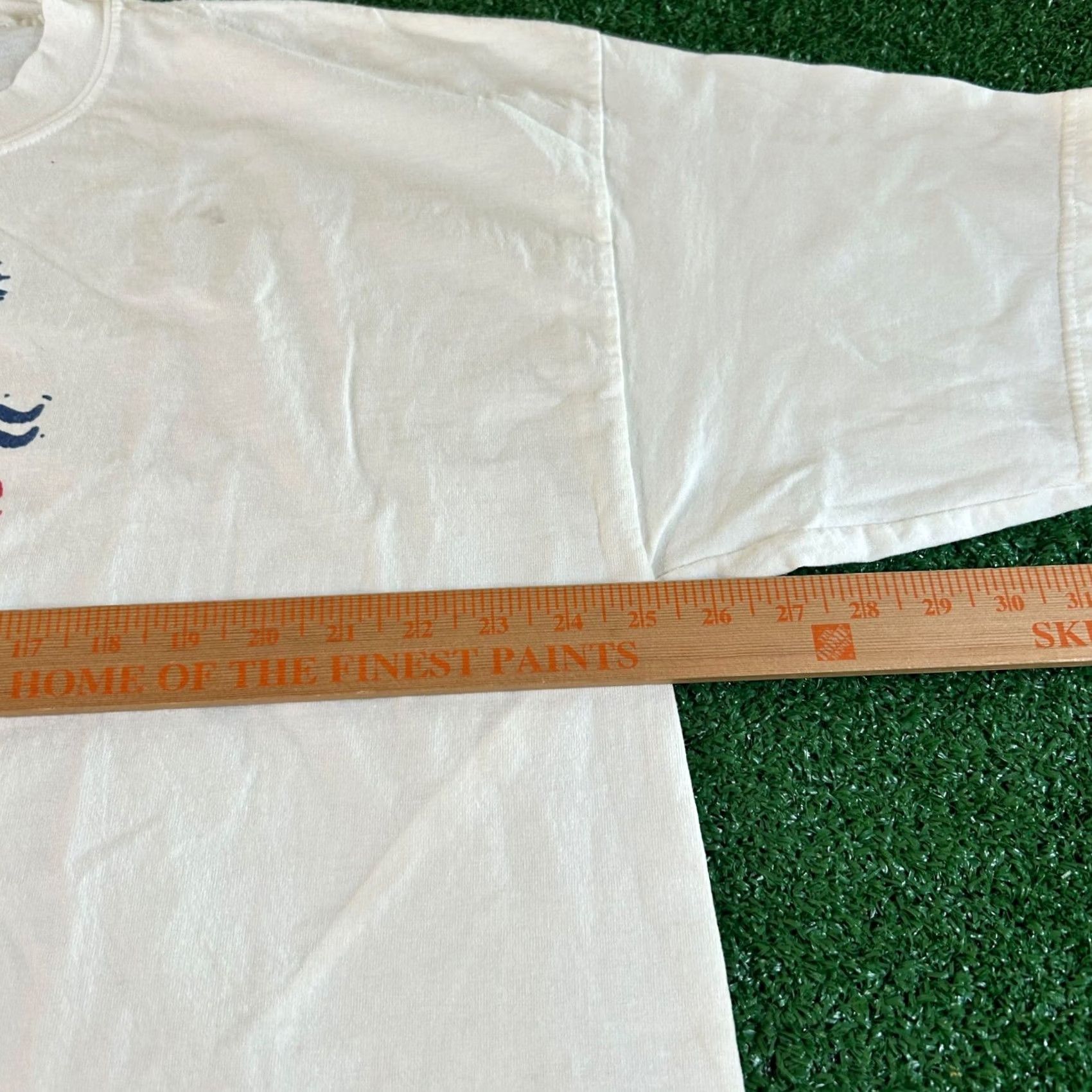 Gildan VINTAGE Gildan T-Shirt Mens 2XL White Graphic Ride The River Quad Cities 2001 Retro Crew Neck Short Sleeve Heavyweight Preshrunk Cotton TrueBreen Size US XXL / EU 58 / 5 - 7 Thumbnail