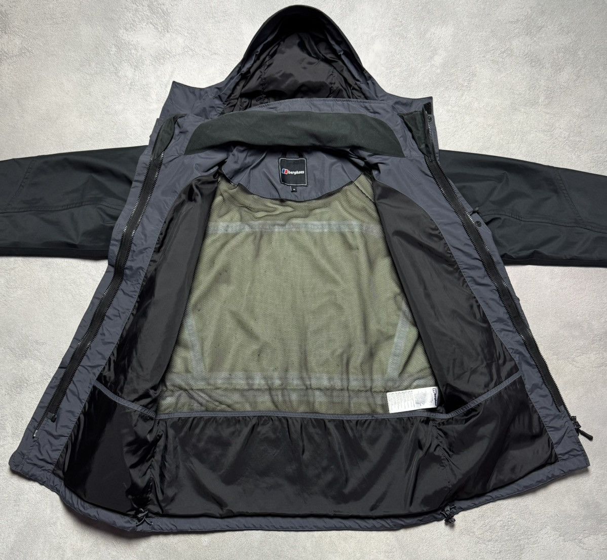 Berghaus Berghaus Gore-Tex Waterproof Outdoor Zip Up Hooded Jacket Size US M / EU 48-50 / 2 - 12 Thumbnail