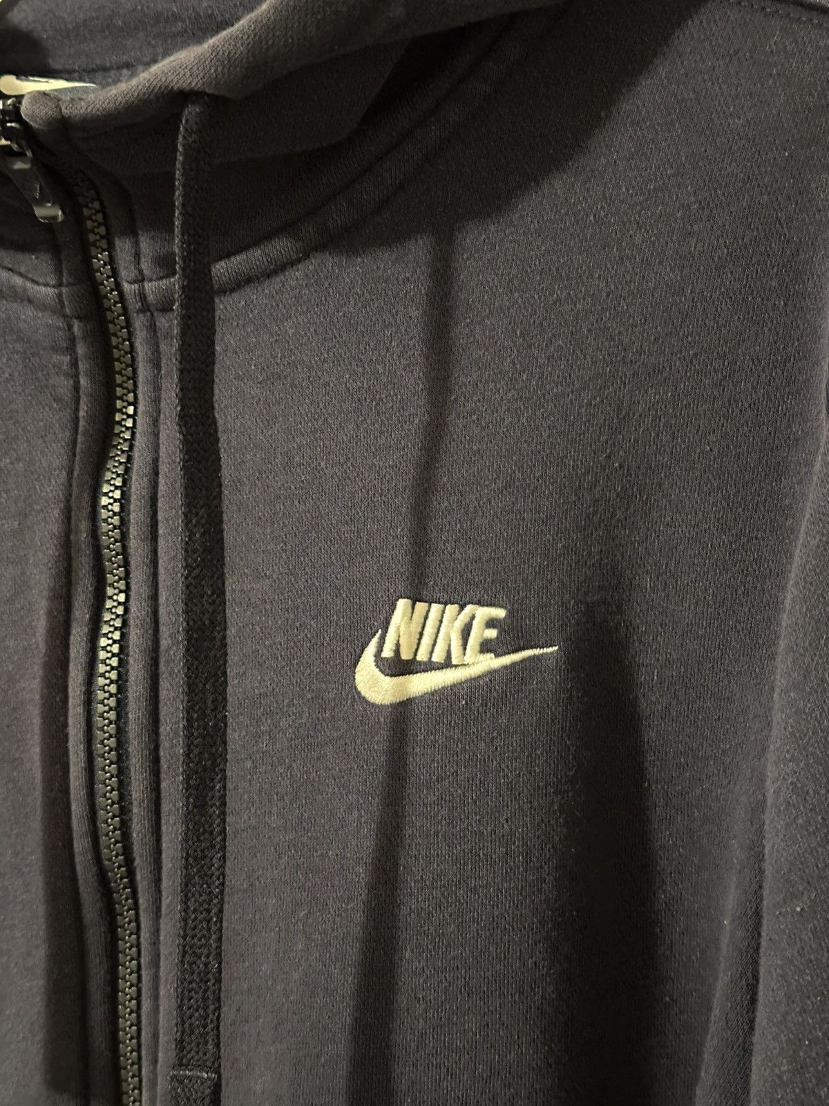 Nike Vintage Nike Navy Blue Hoodie Size US S / EU 44-46 / 1 - 4 Thumbnail
