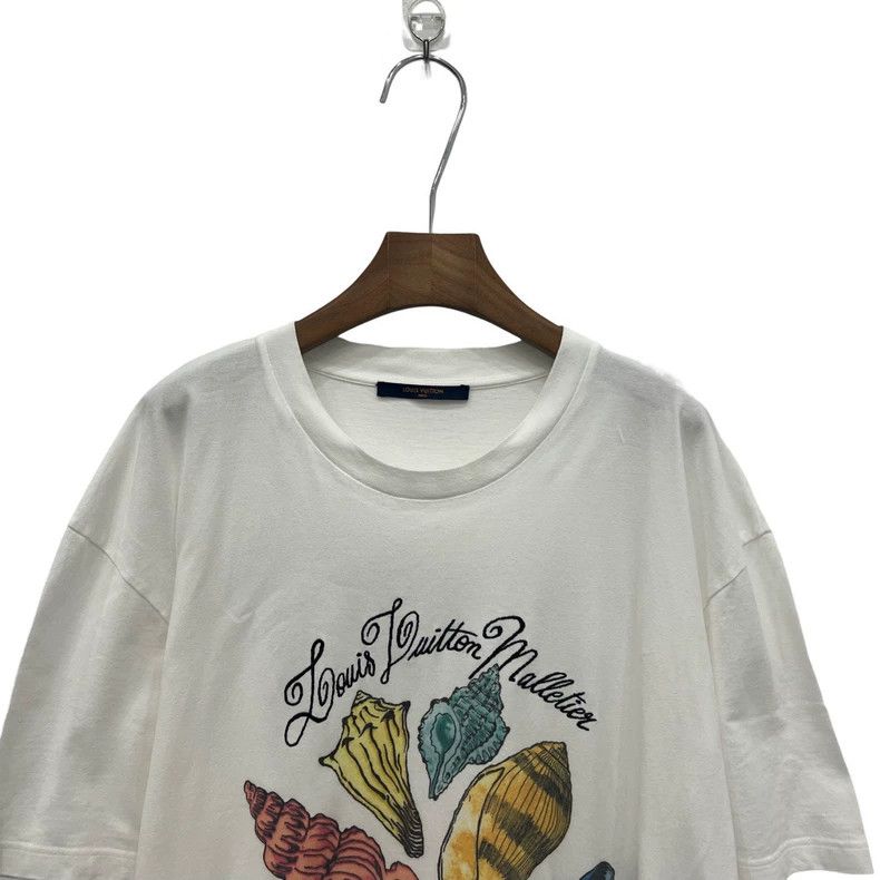 Louis Vuitton Louis Vuitton White monogrammed shell print short sleeves Size US XXL / EU 58 / 5 - 2 Thumbnail