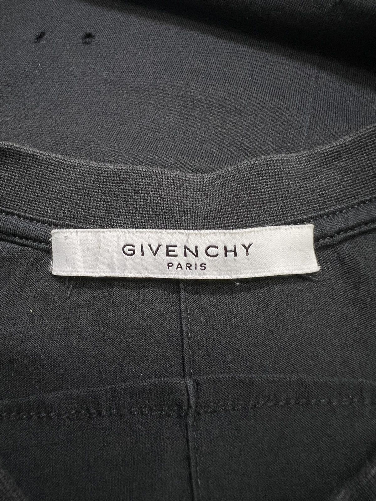 Givenchy Givenchy - Logo Print Distressed T-Shirt Size US XXS / EU 40 - 12 Thumbnail