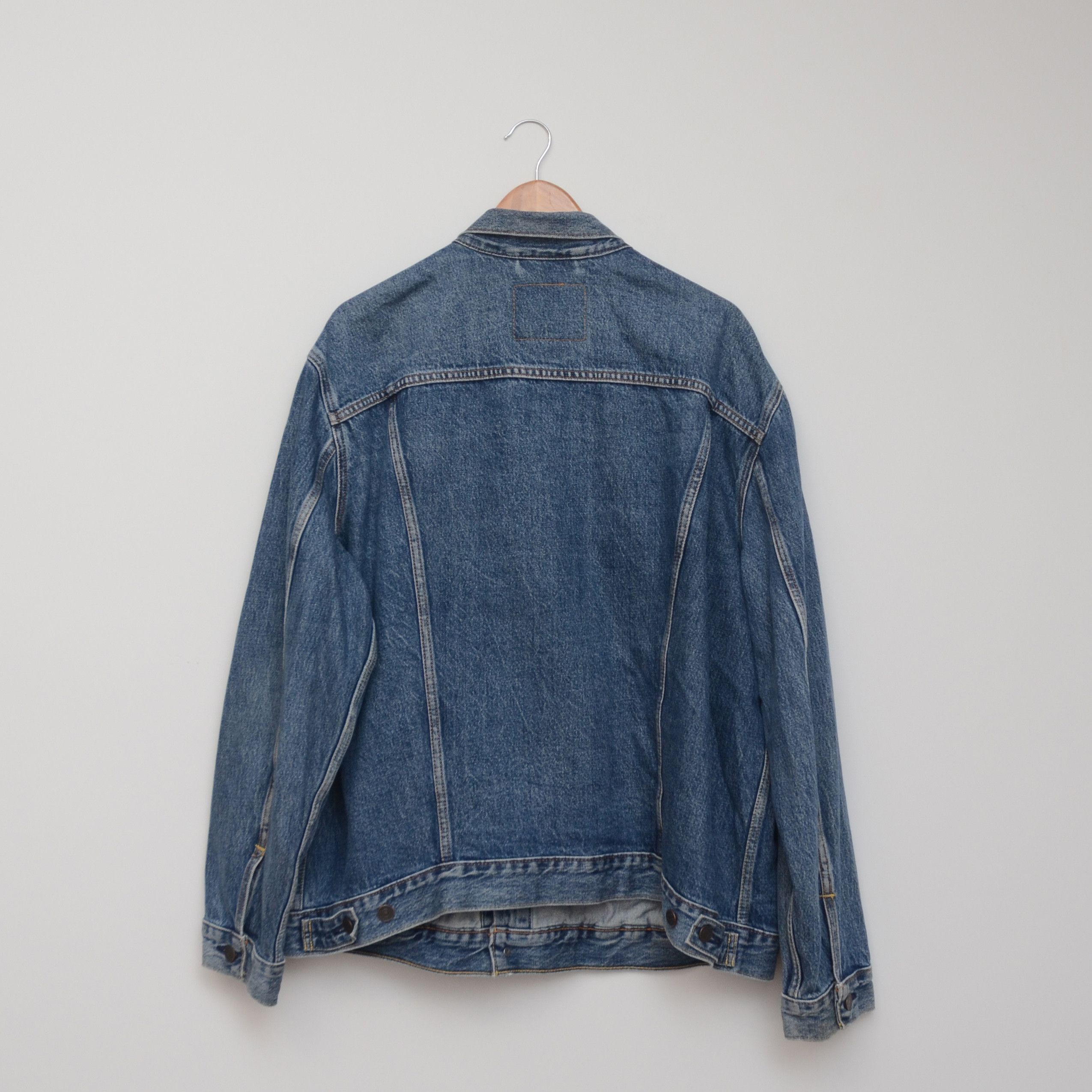 Levi's Levi’s Premium Trucker Jacket Jean Denim Big E Tab Vintage Size US XXL / EU 58 / 5 - 5 Thumbnail