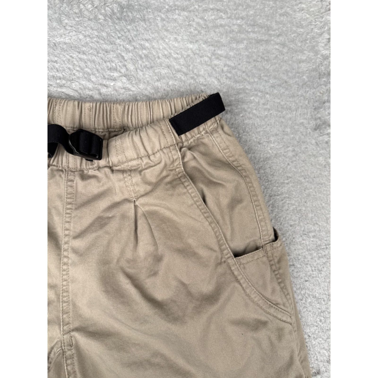 Patagonia Patagonia Shorts Women XS Beige Belted Pleated Cotton Twill Climb Hike Short Regular Chino Pockets Logo Outdoor Vintage No (adjusted per rules) Size 26" / US 2 / IT 38 - 5 Thumbnail