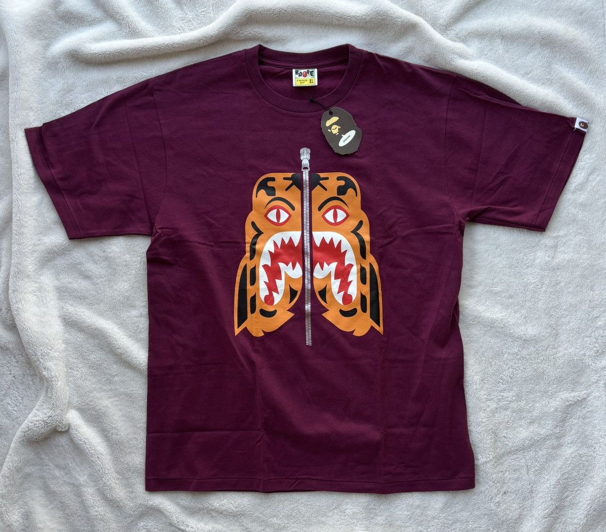 Bape Bape Burgundy Tiger Face Tee Size US S / EU 44-46 / 1 - 1 Thumbnail