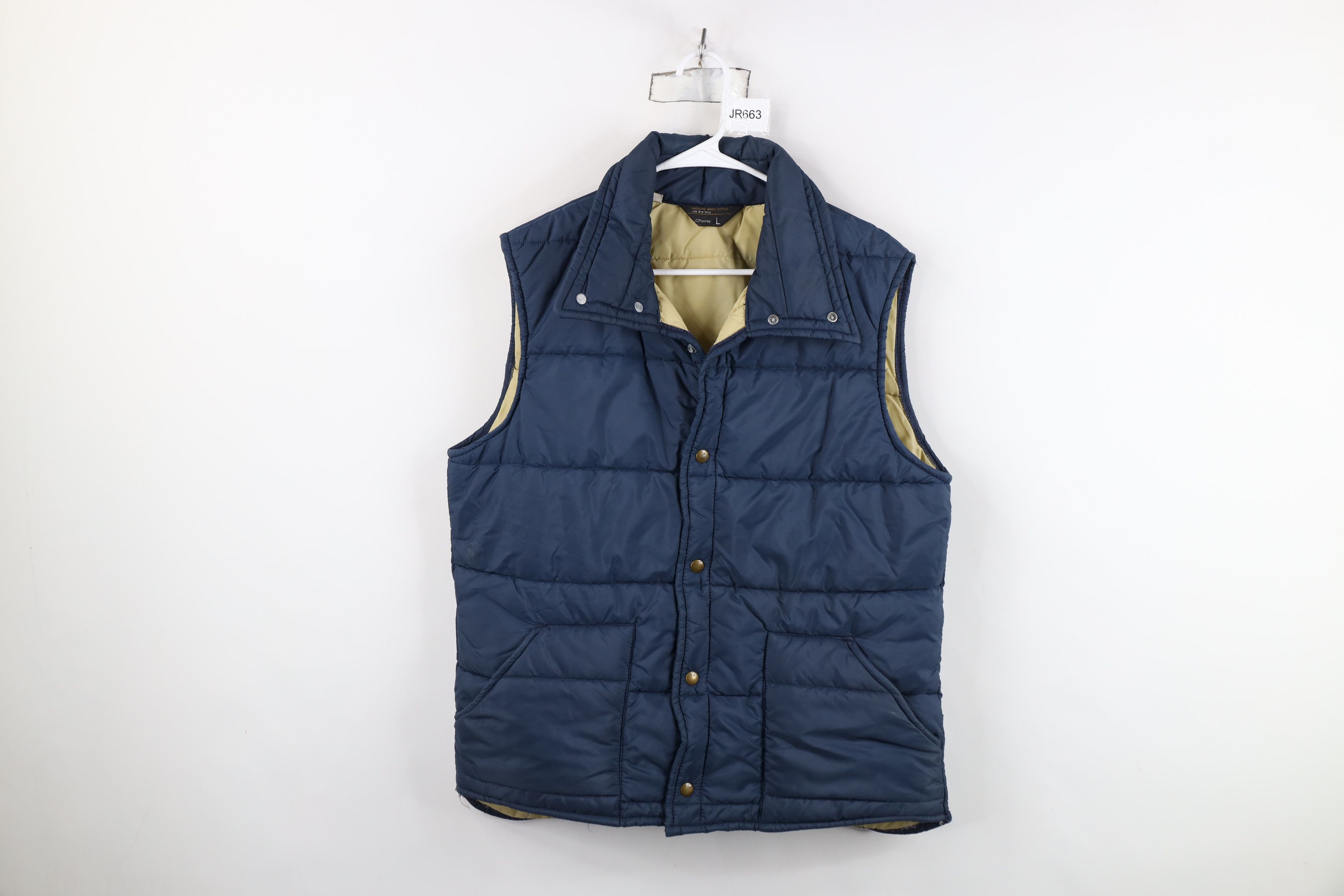 Vintage Vintage 70s Streetwear Faded Button Puffer Vest Jacket Size US L / EU 52-54 / 3 - 1 Thumbnail