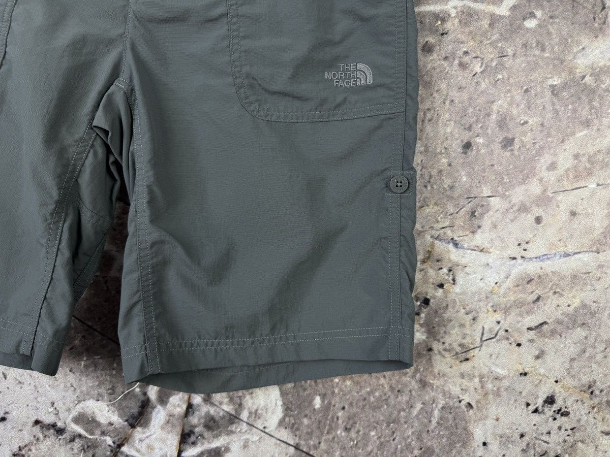 Arc'teryx × The North Face Women’s The North Face Shorts Outdoor Size EU 8 Size 30" / US 8 / IT 44 - 4 Thumbnail