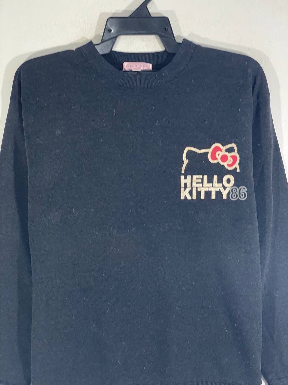 Other Hello kitty sweatshirt size M Size US M / EU 48-50 / 2 - 4 Thumbnail
