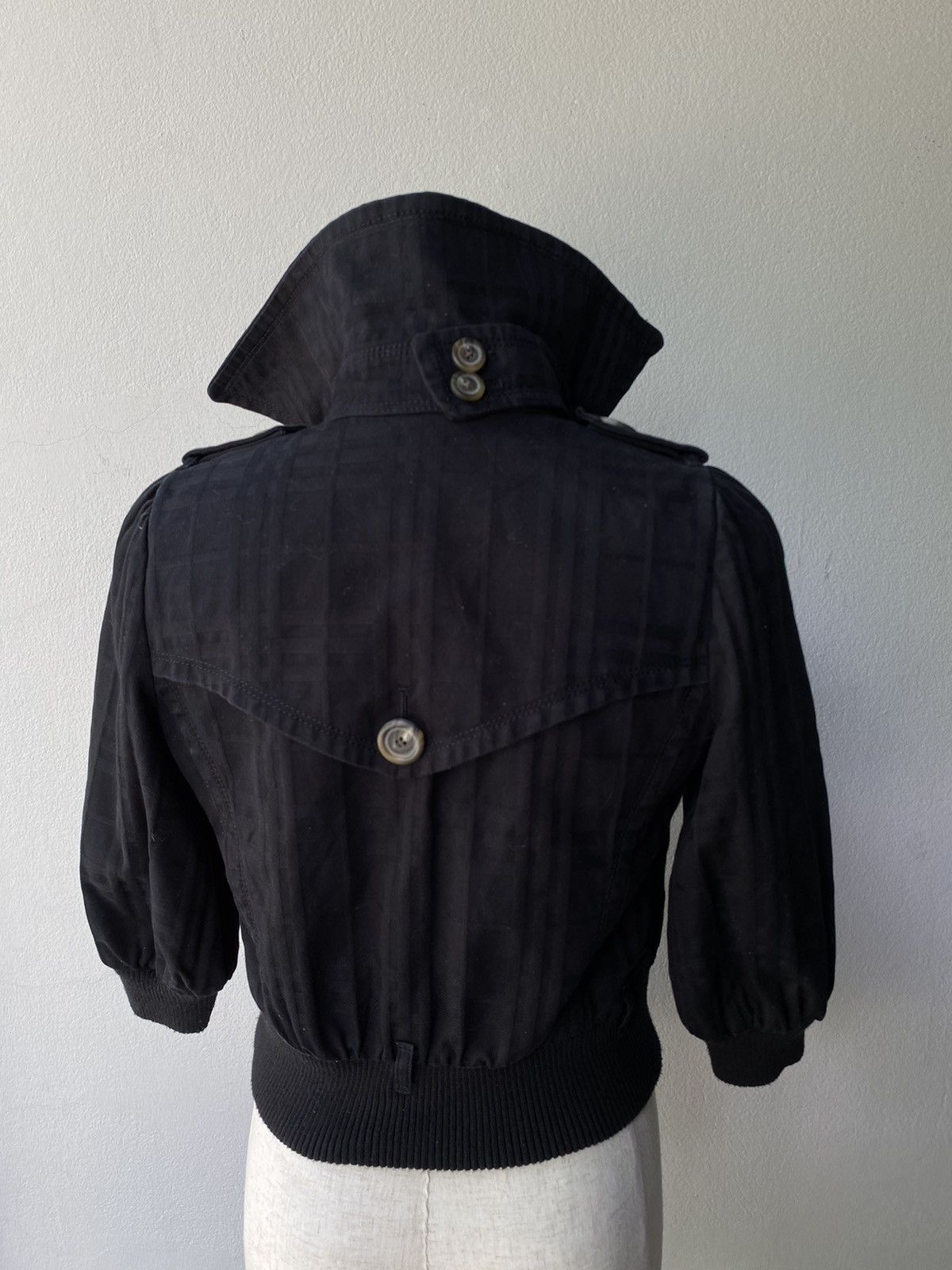 Burberry Burberry cropped black jacket Size ONE SIZE - 12 Thumbnail