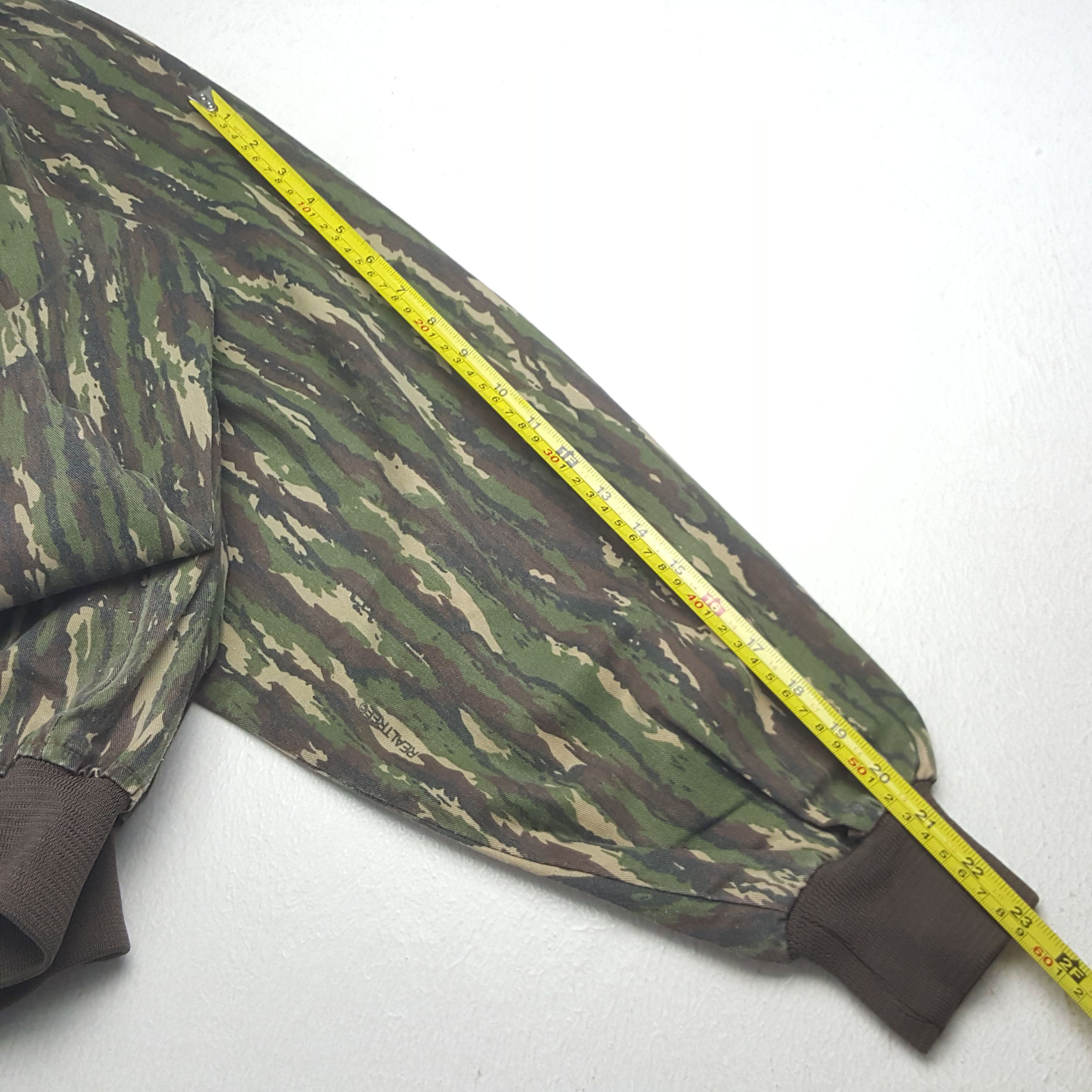 Japanese Brand Vintage Real Tree Bombers Zipper Jacket RR10 Size US XL / EU 56 / 4 - 6 Thumbnail