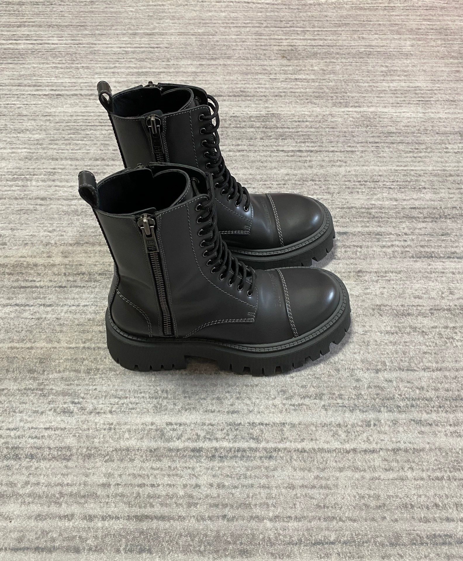 Balenciaga Balenciaga Tractor Hi-Top Lace-Up Derby Boot Round Toe Size US 8.5 / IT 38.5 - 2 Thumbnail
