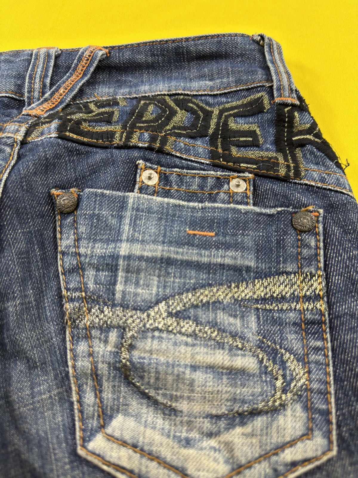 Japanese Brand Red peppers flare jeans Size US 28 / EU 44 - 12 Thumbnail
