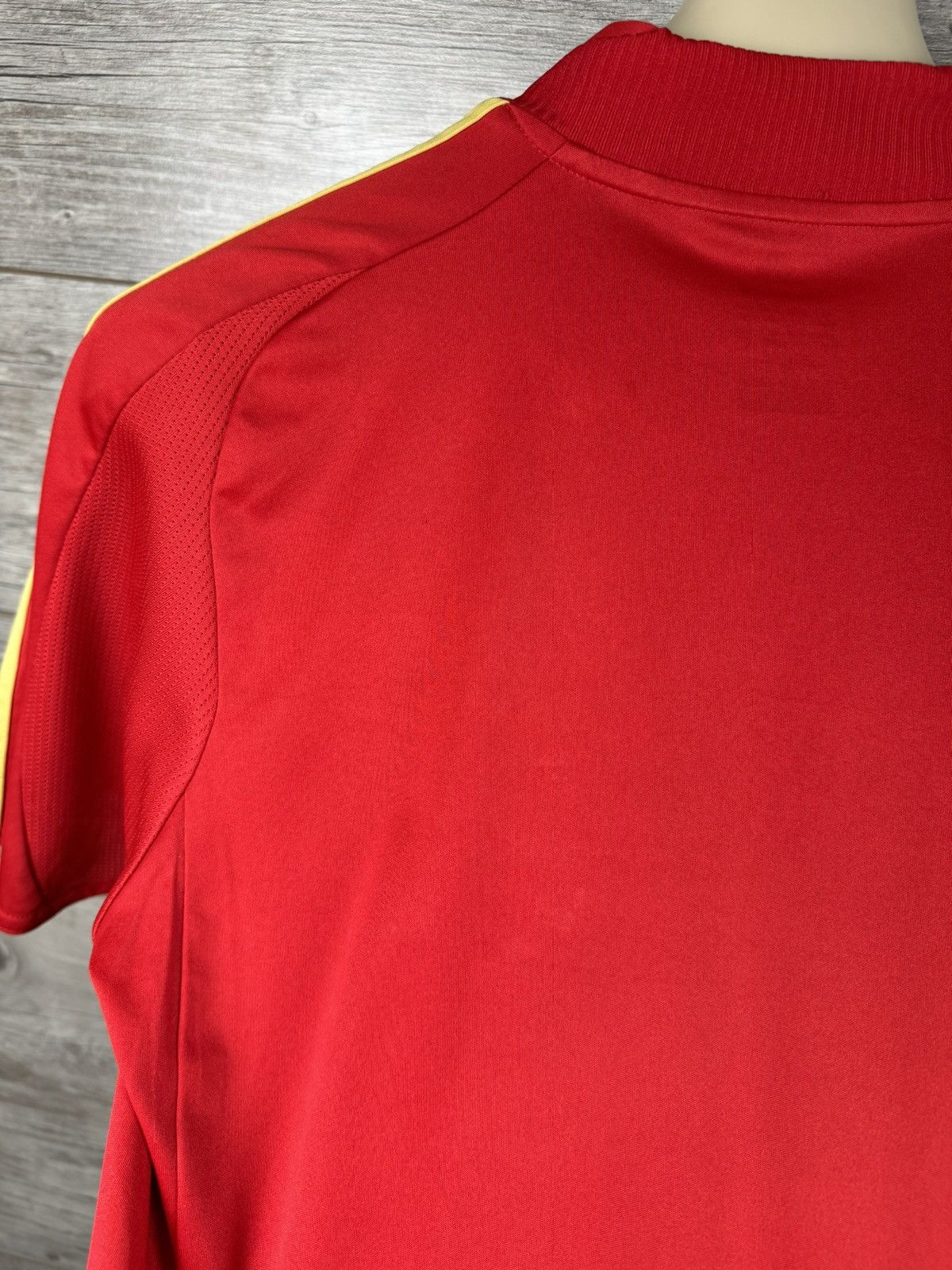 Adidas Football 2007 Vintage adidas Spain soccer jersey size XS Size US XS / EU 42 / 0 - 17 Thumbnail
