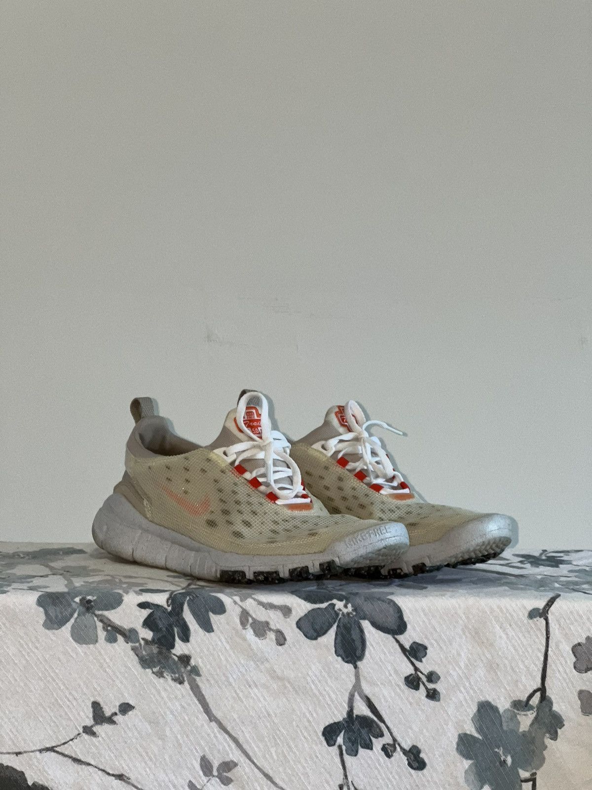 Nike Nike Free Trail 5.0 Cream Orange Size US 9 / EU 42 - 1 Thumbnail