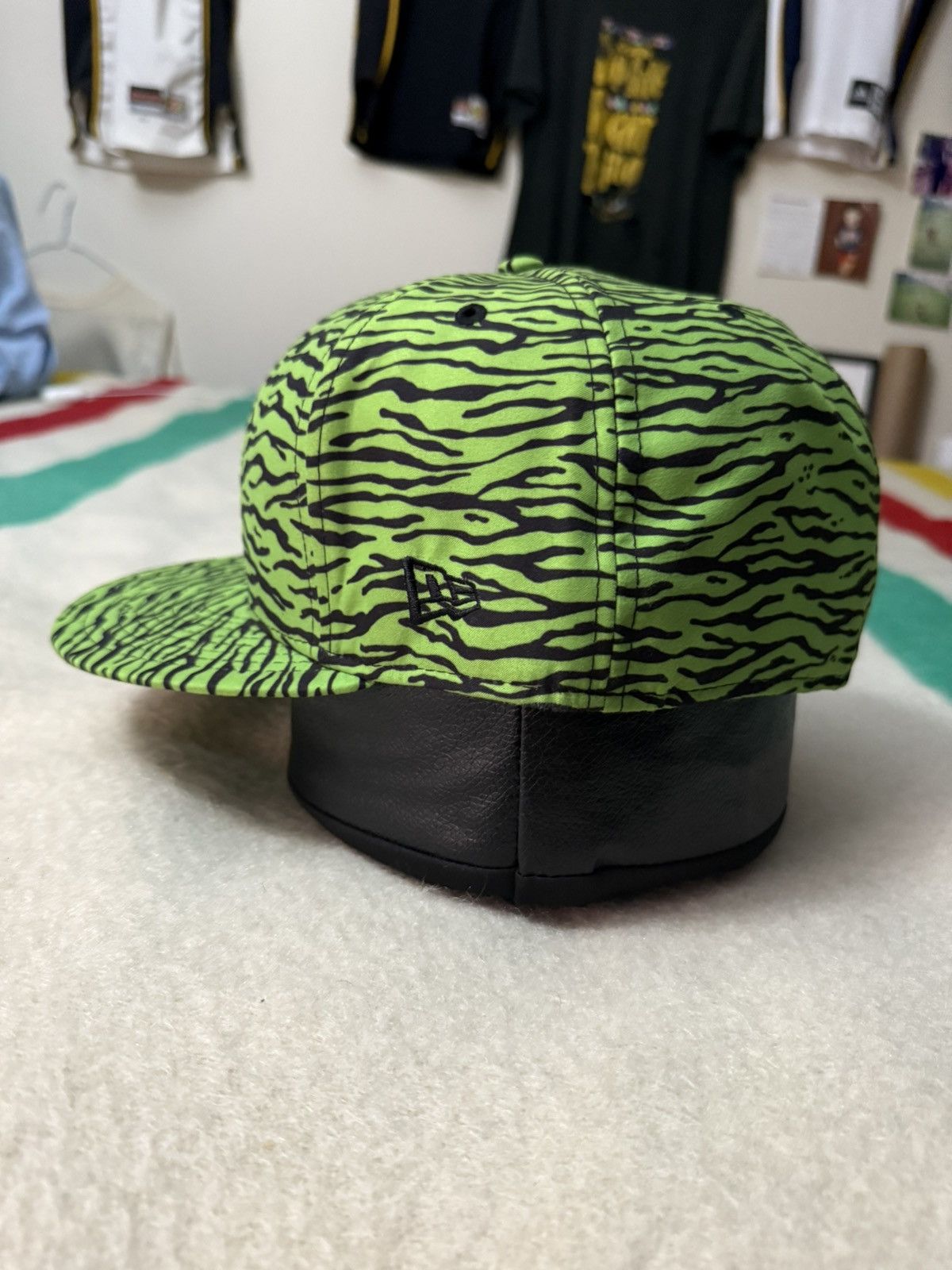 Jeremy Scott 2013 Jeremy Scott New Era Green Tiger Stripe Hat Size 8 Size ONE SIZE - 7 Thumbnail