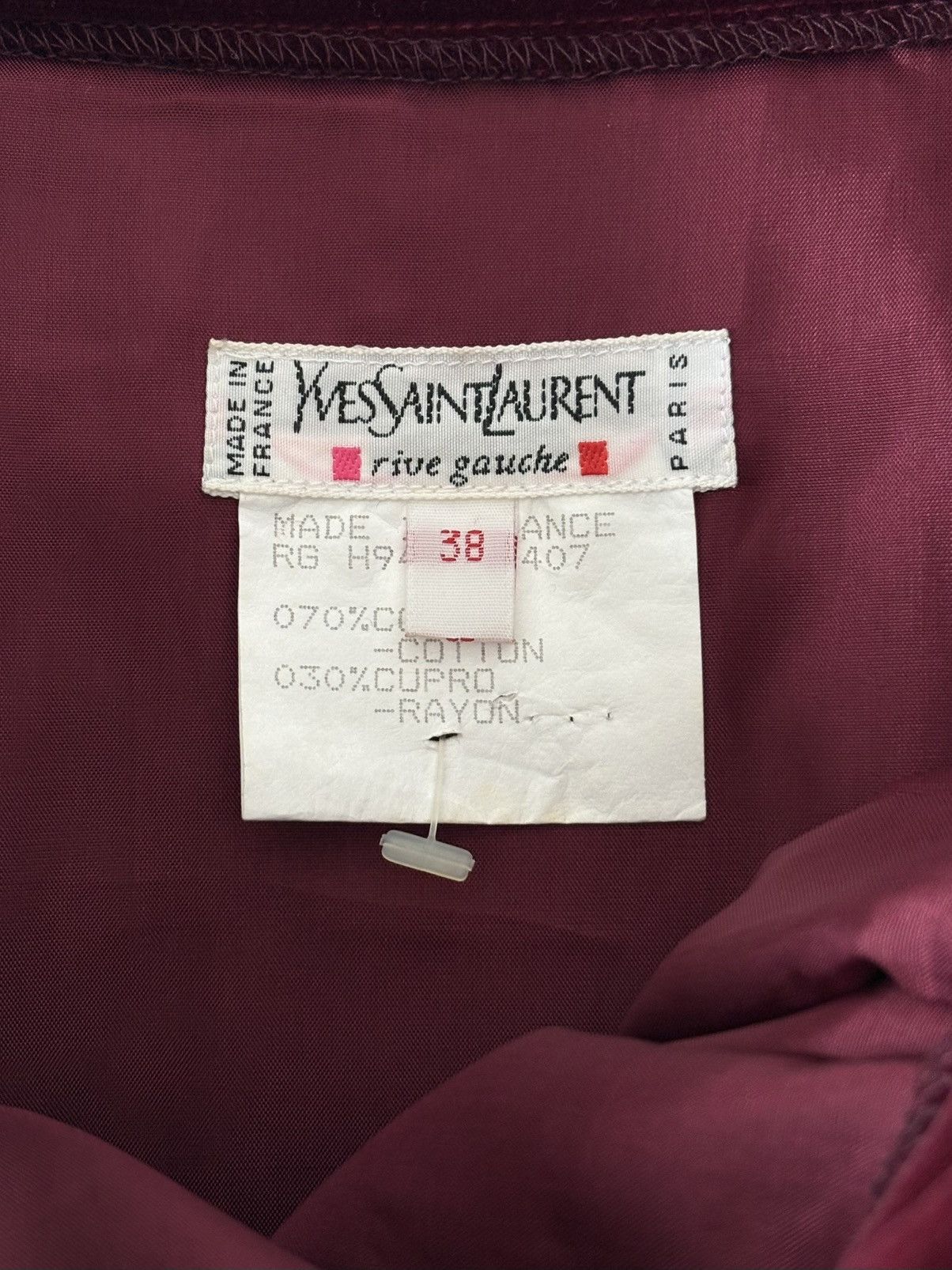Yves Saint Laurent YSL Rive Gauche F/W 1994 Two-Toned Velvet Skirt Burgundy S Size 27" / US 4 / IT 40 - 14 Thumbnail