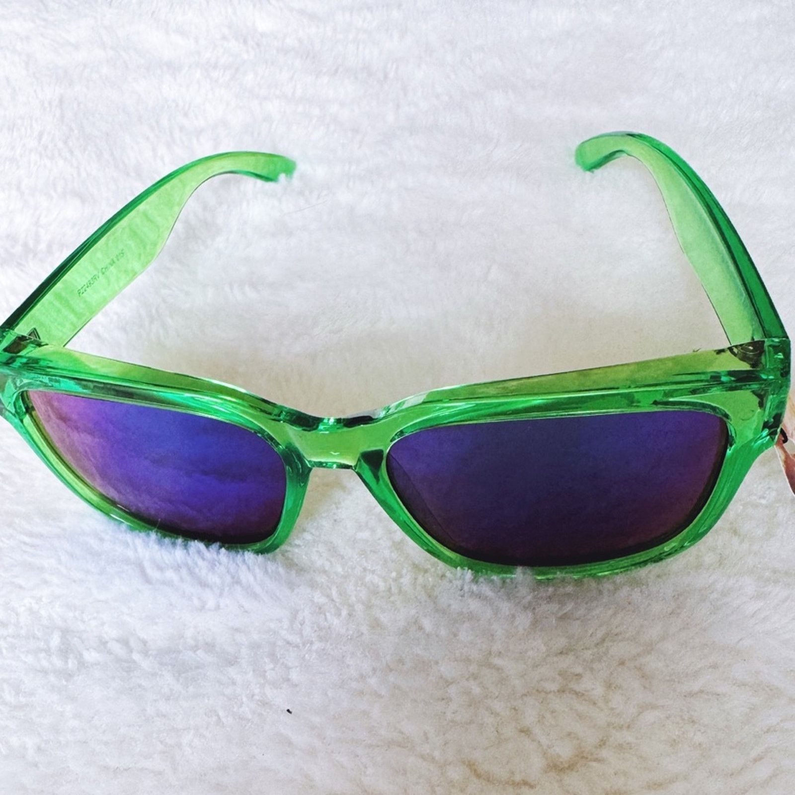 Other Cedric Bright Green Mirrored Sunglasses Size ONE SIZE - 7 Thumbnail