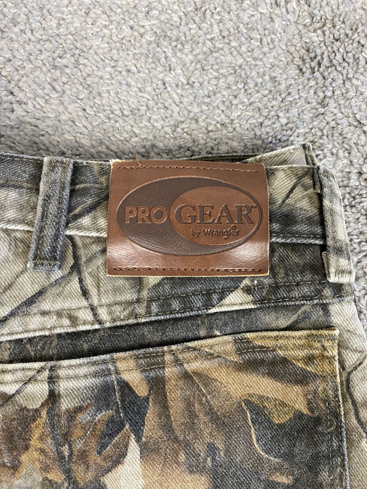 Realtree × Vintage Vintage 90s realtree camo pro gear by wrangler jeans Size US 38 / EU 54 - 7 Thumbnail