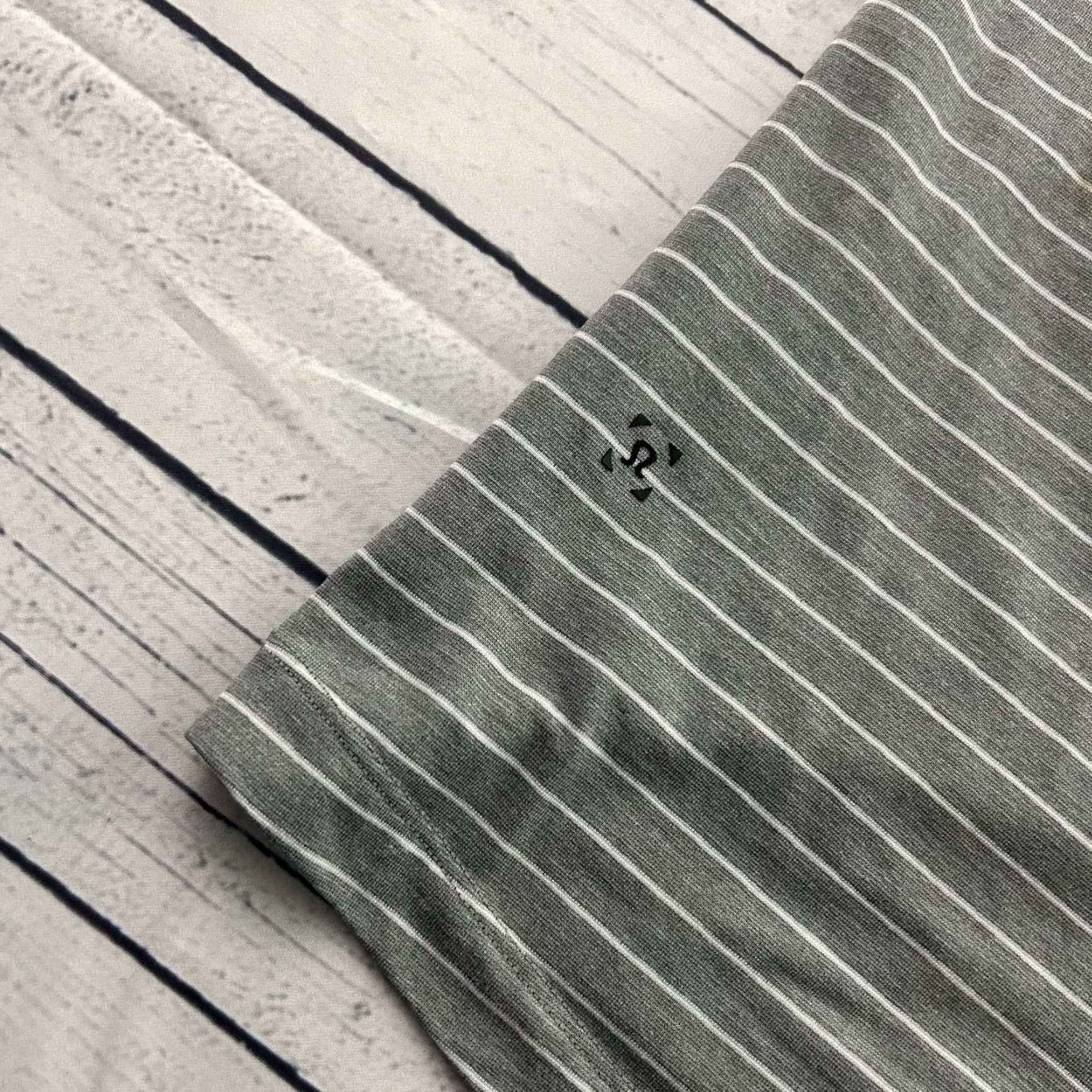 Lululemon Lululemon Short Sleeve Striped Button Front Polo Shirt Men's Medium Gray Shirt Size US M / EU 48-50 / 2 - 4 Thumbnail