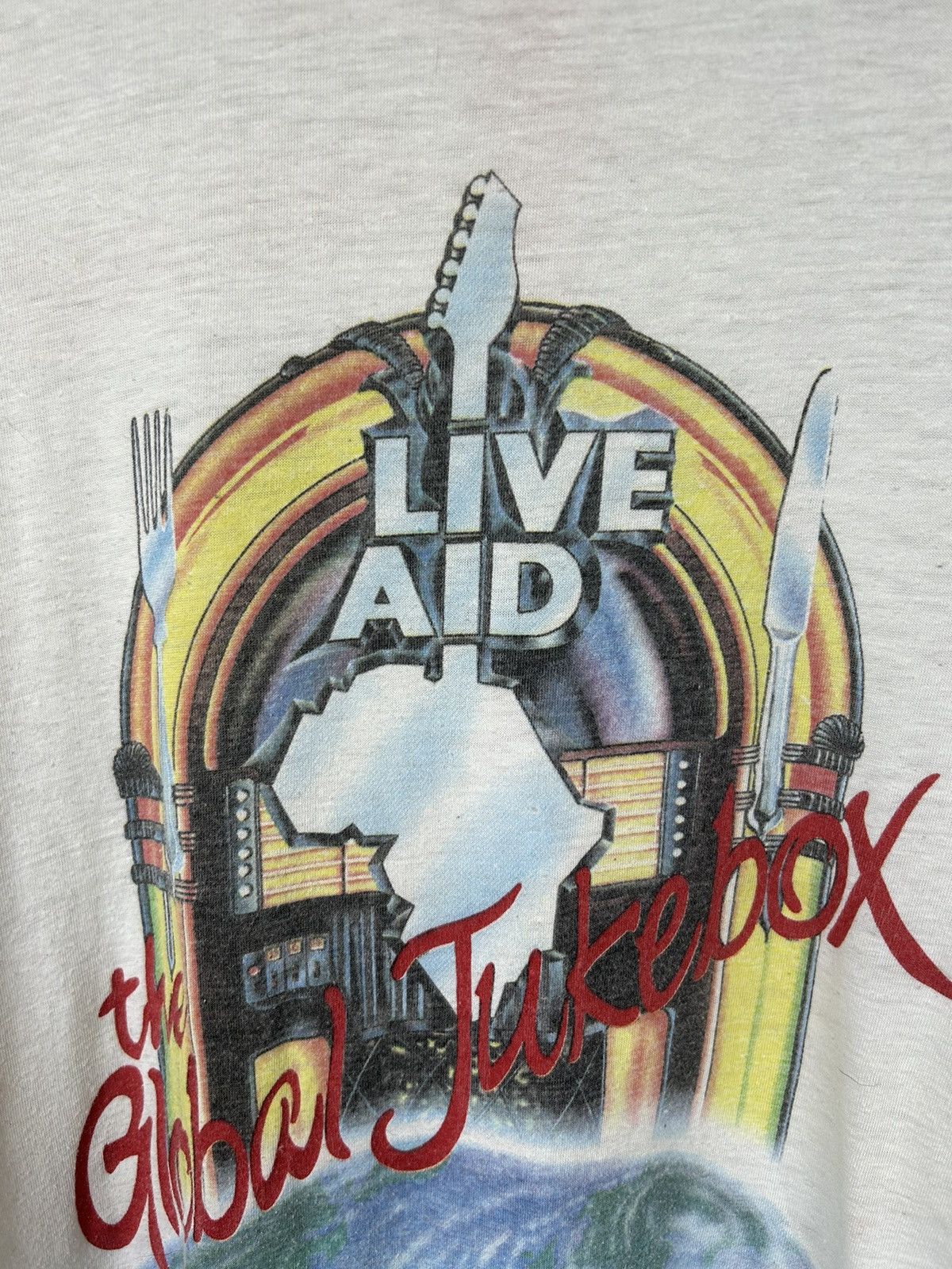 Band Tees × Vintage Vintage 1985 Live Aid The Global Jukebox T shirt Size US L / EU 52-54 / 3 - 9 Thumbnail