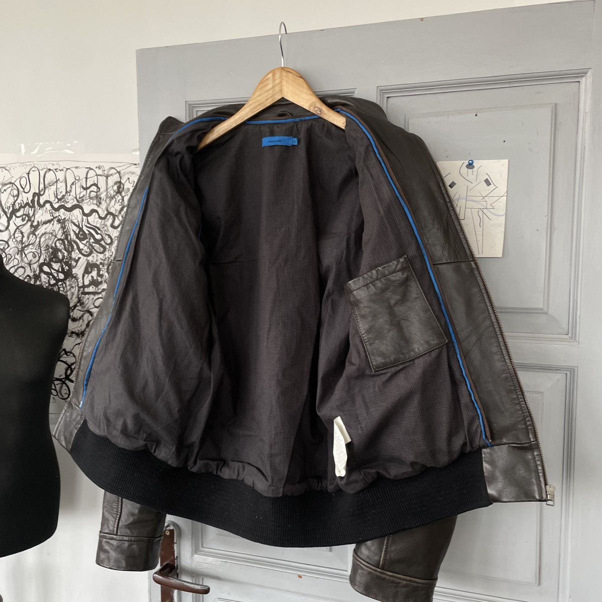 Vintage Vintage Avantgarde Cargo Leather Jacket sz M Size US M / EU 48-50 / 2 - 8 Thumbnail