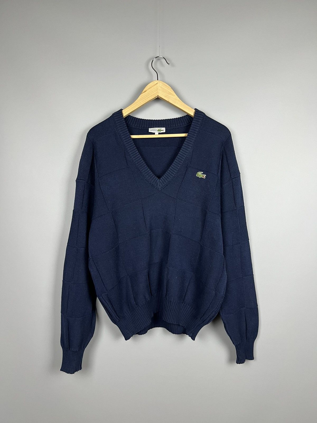 Lacoste M-L Lacoste v-neck vintage knit sweater geometric print Rare Size US M / EU 48-50 / 2 - 1 Thumbnail