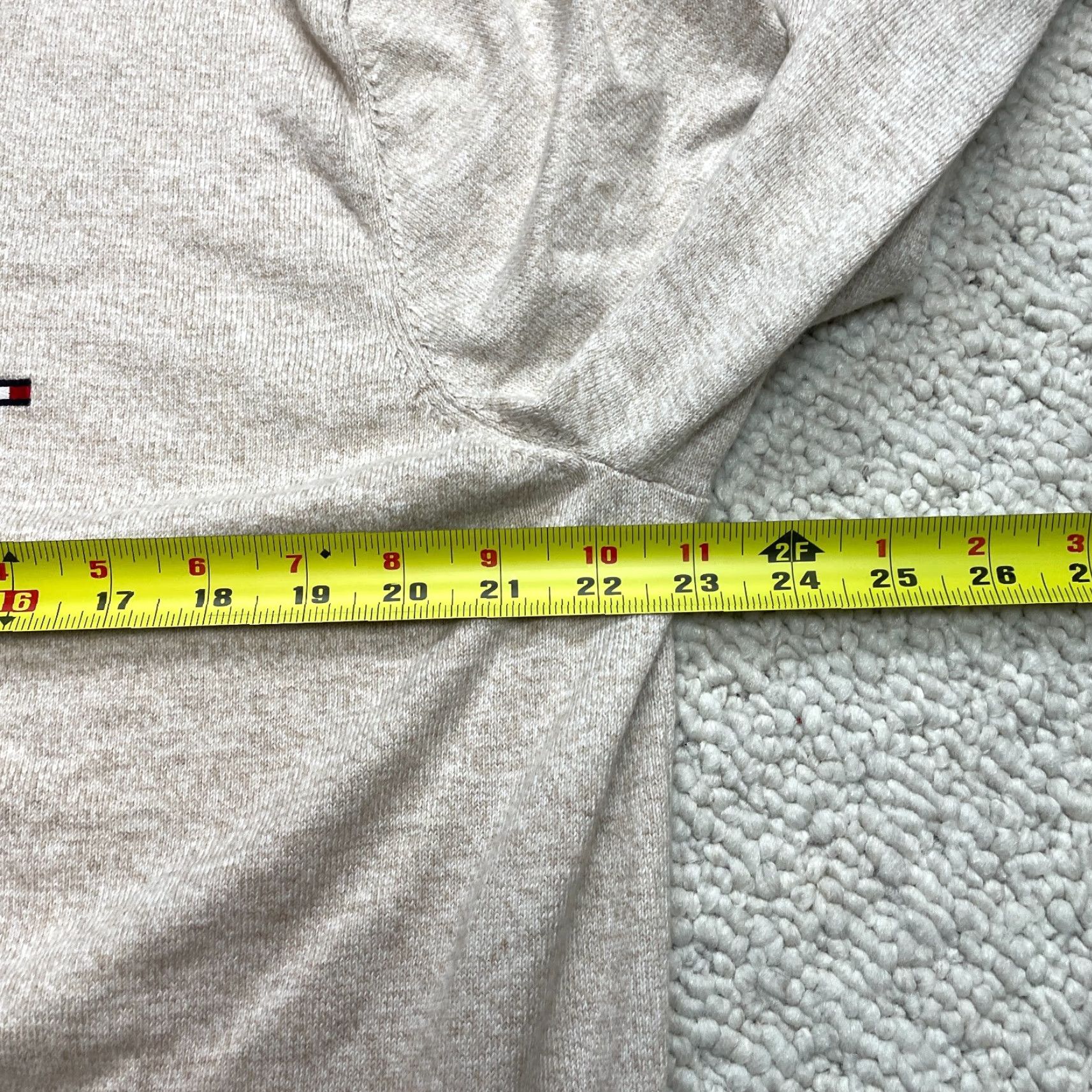 Tommy Hilfiger Tommy Hilfiger Premium Cotton Sweater XL Beige Pullover Logo Soft Crew Mens Size US XL / EU 56 / 4 - 6 Thumbnail