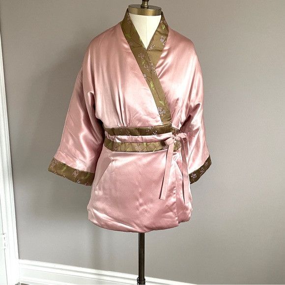 Other Asian-Inspired Pink Quilted Wrap Short Silk Robe - M/L Size ONE SIZE - 10 Thumbnail