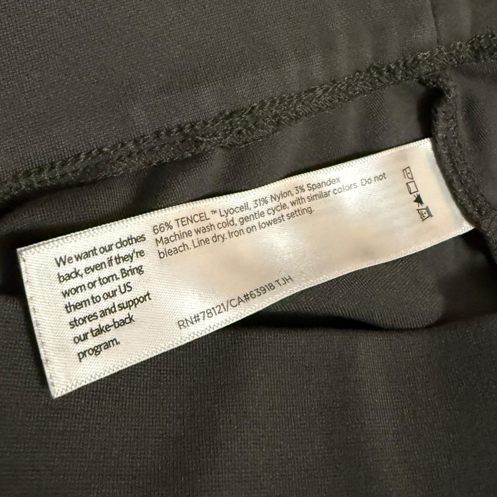 Eileen Fisher Eileen Fisher Washable Flex Ponte Pintuck Pants Grove PS Size 30" / US 8 / IT 44 - 5 Thumbnail