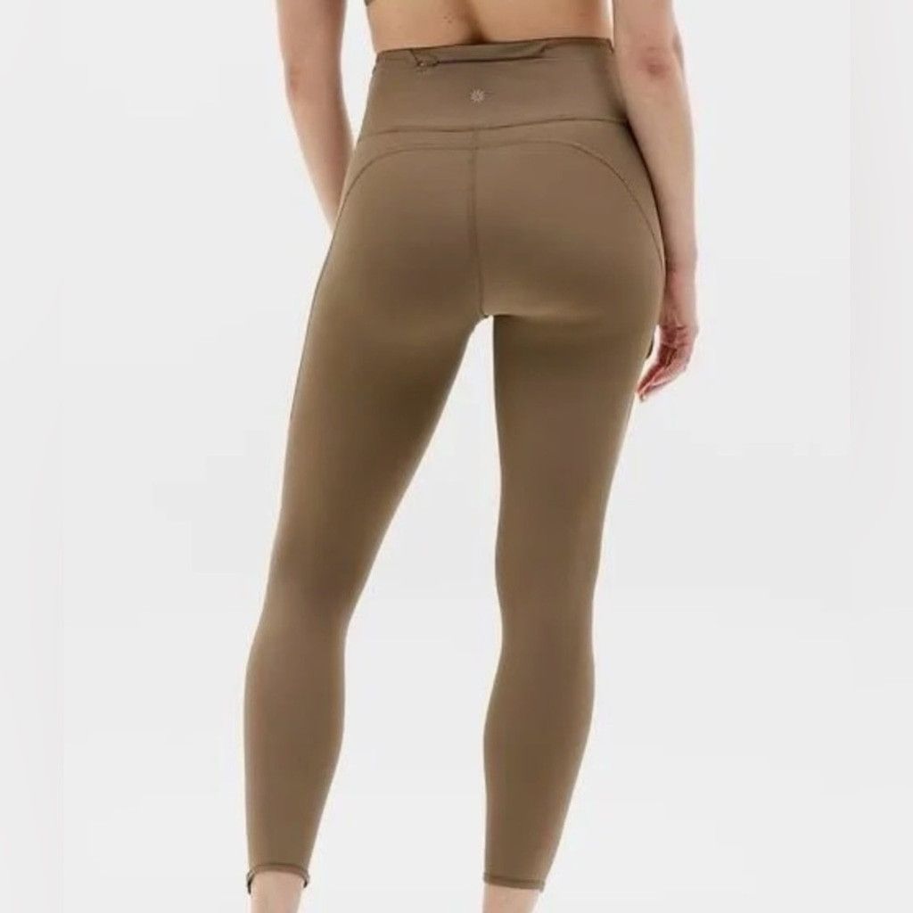 Athleta Athleta Pacesetter Ultra High Rise 7/8 Leggings | EUC | Sz M Size 30" / US 8 / IT 44 - 2 Thumbnail