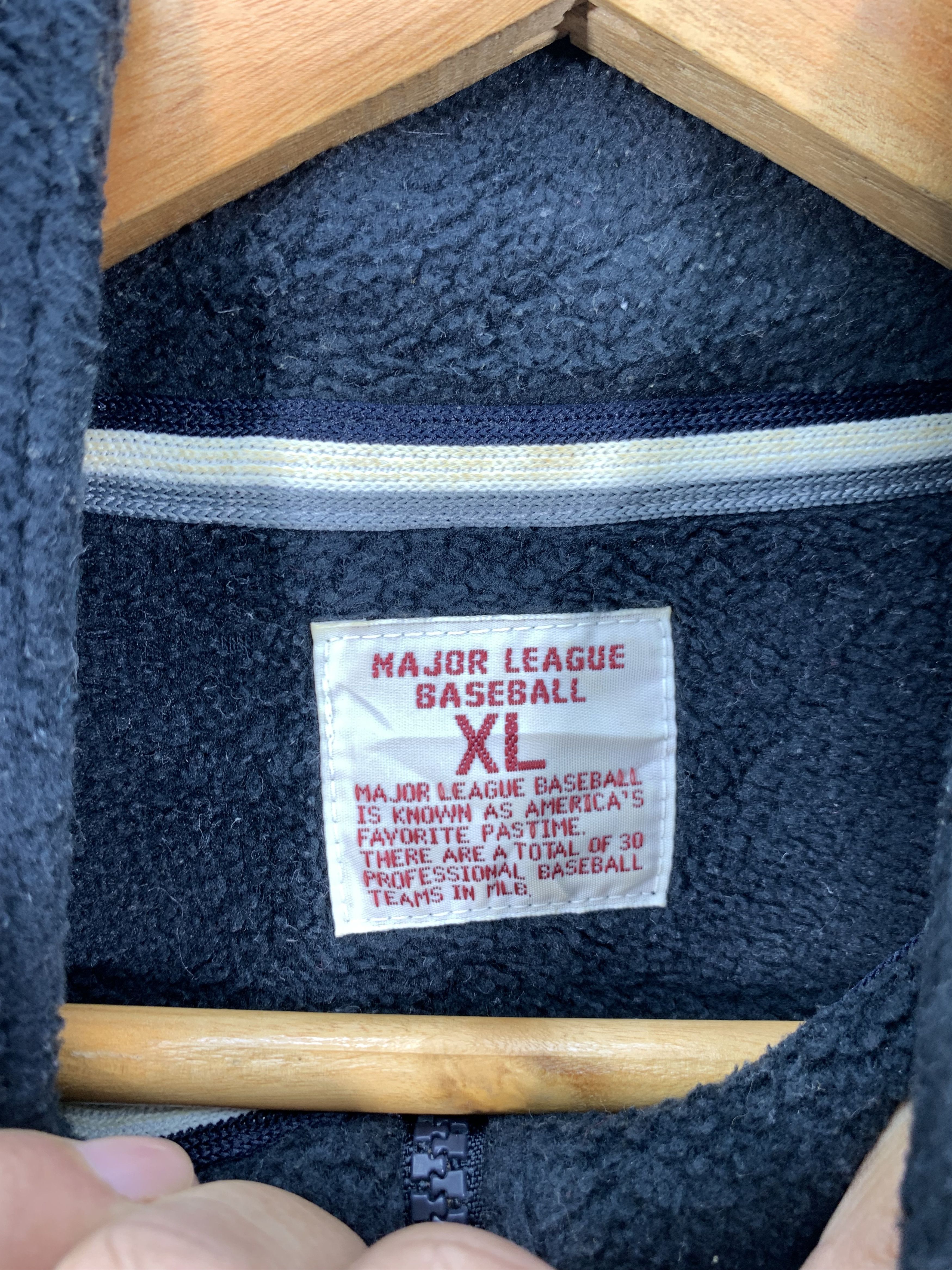 MLB × Uniqlo × Vintage Vintage MLB Uniqlo NY fleece Embroidered Logo Size US M / EU 48-50 / 2 - 5 Thumbnail