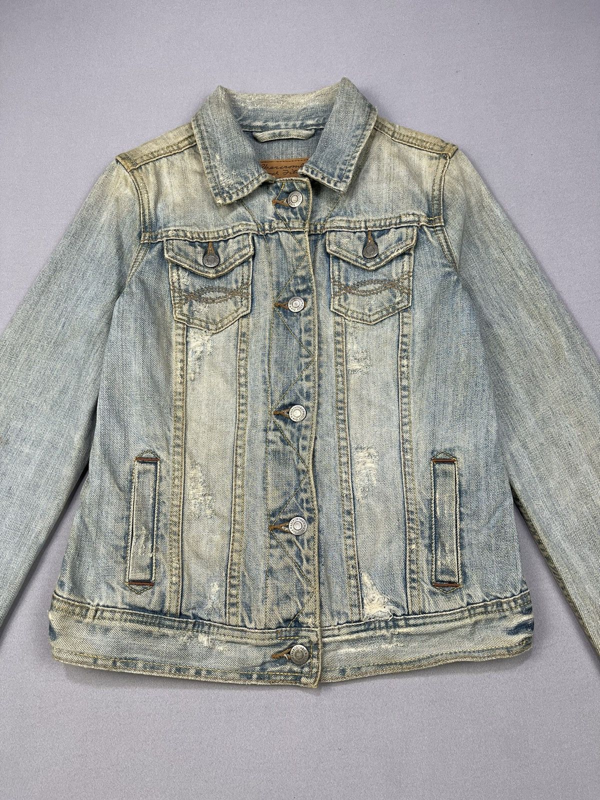 Abercrombie & Fitch ABERCROMBIE FITCH Distressed Wash Denim Jacket Size M / US 6-8 / IT 42-44 - 4 Thumbnail