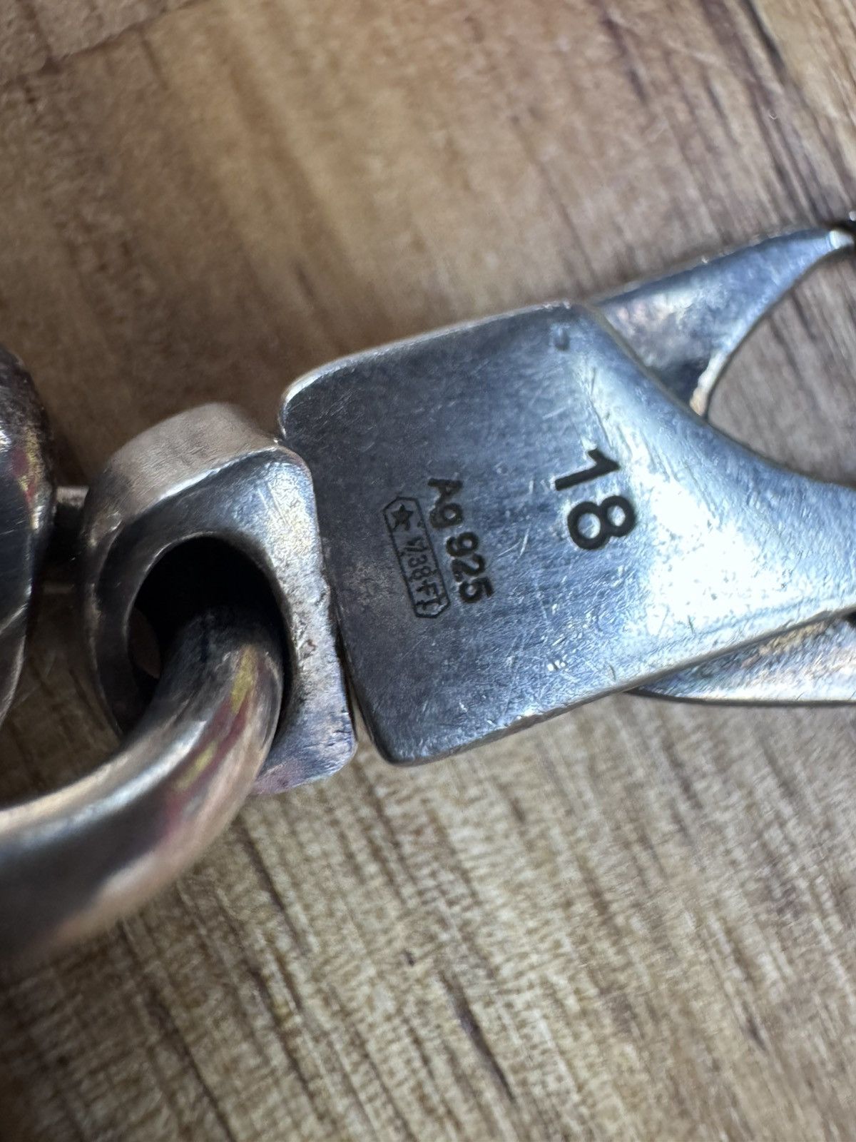 Gucci Gucci GG & Bee Engraved AG925 Silver ID Link Bracelet 7.5 in Size ONE SIZE - 4 Thumbnail
