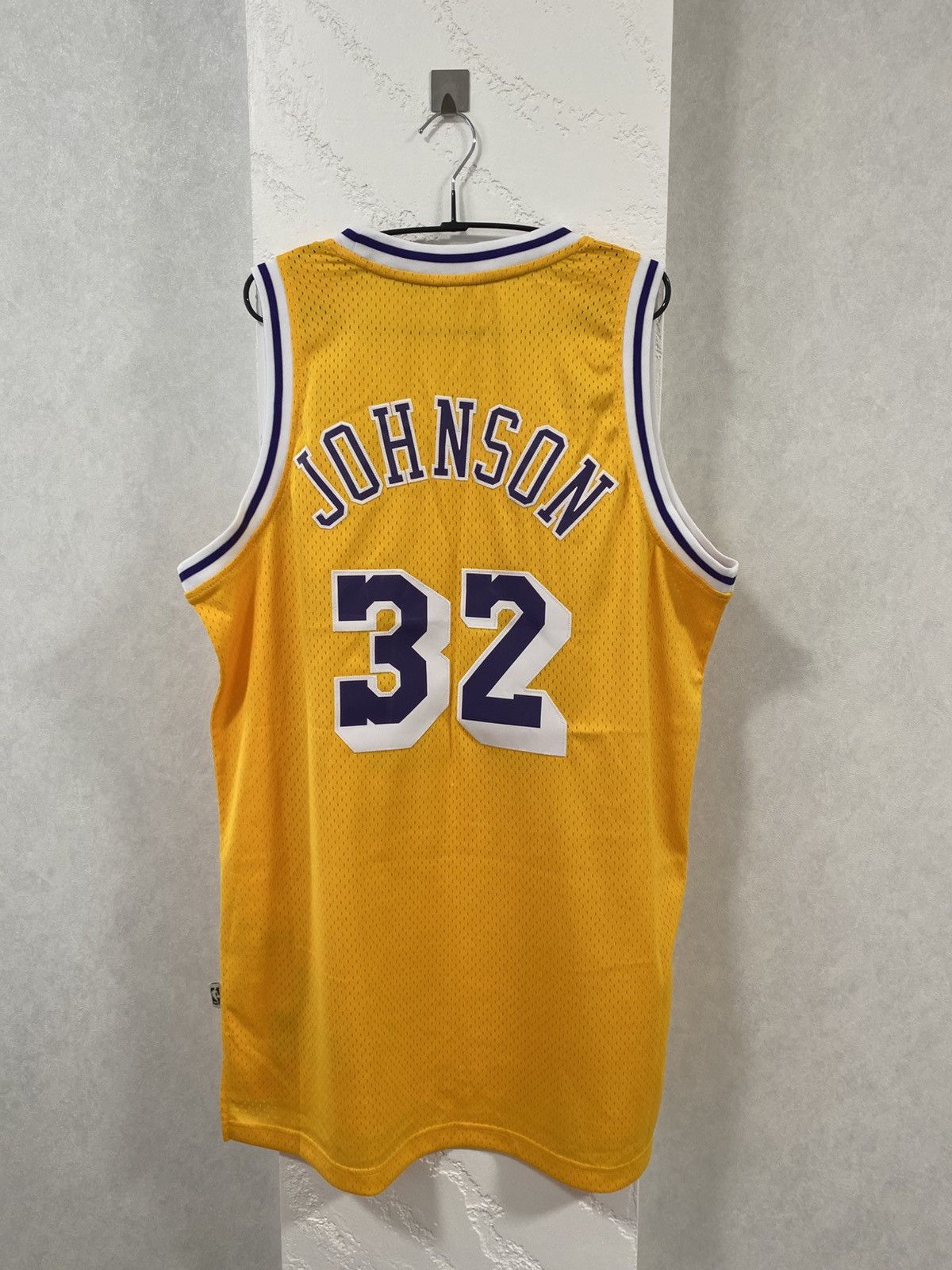Adidas Adidas Originals Los Angeles Lakers Johnson Swingman Jersey Size US L / EU 52-54 / 3 - 12 Thumbnail