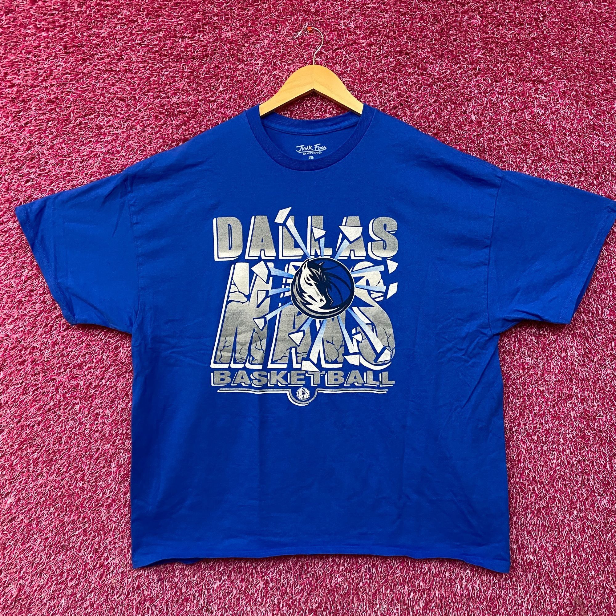 Junk Food Junk Food Dallas Mavericks Break Through Basketball T-Shirt Size US XL / EU 56 / 4 - 1 Thumbnail
