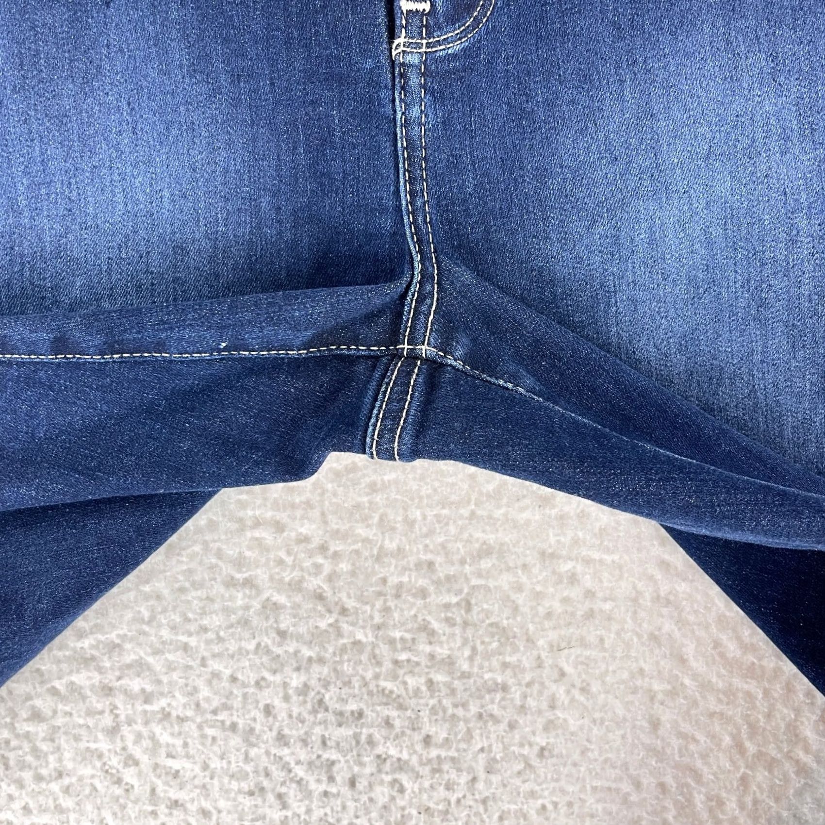 NYDJ VINTAGE NYDJ Jeans Womens Size 8 Ami Skinny Leg Denim Mid-Rise Dark Wash Blue Denim Skinny Jeans Womens 8 NYDJ City College Preppy Size 30" / US 8 / IT 44 - 7 Thumbnail