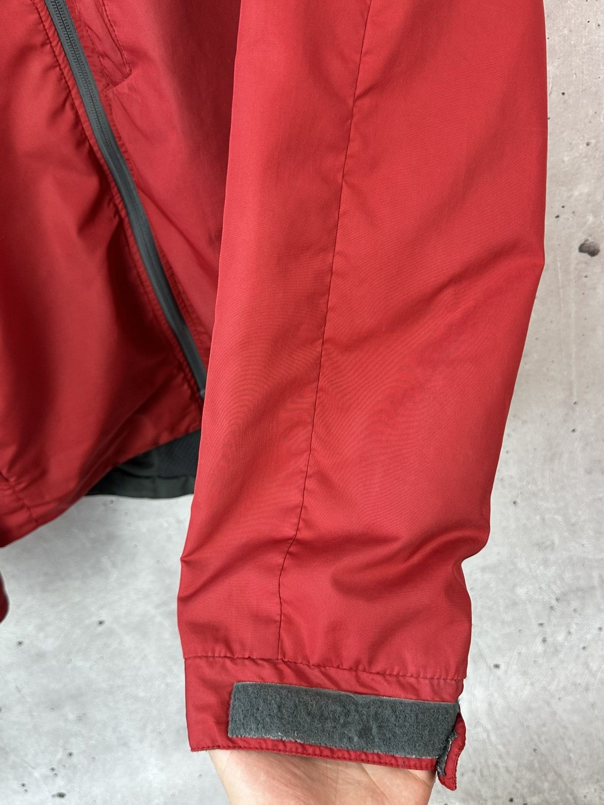 Other Paramo Analogy Waterproof by Nikmax Red-Grey Hooded Jacket Size US XL / EU 56 / 4 - 12 Thumbnail