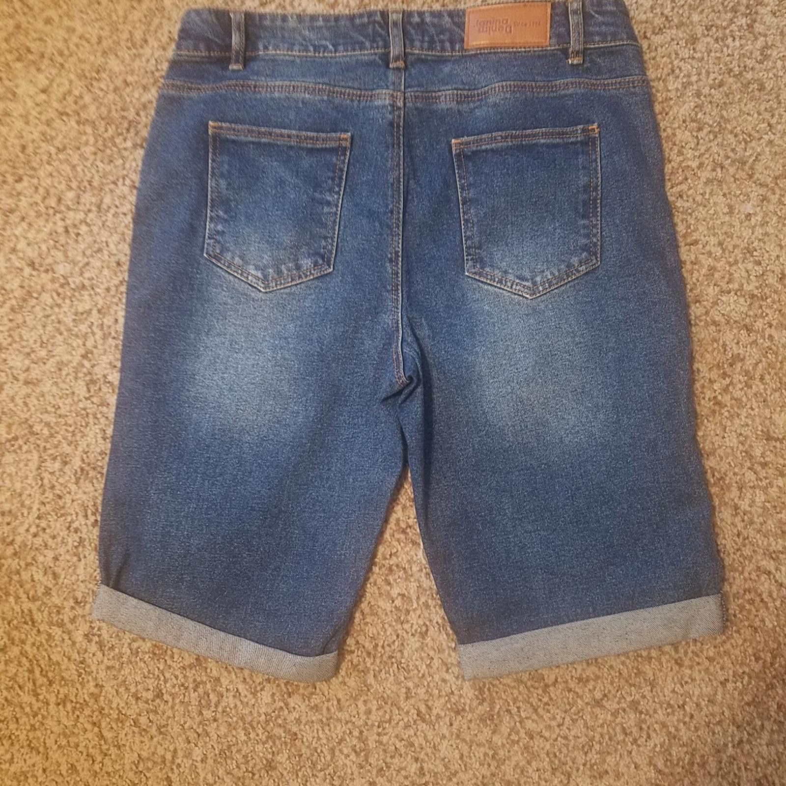 Designer Janina Denim Shorts Size 30 Size 30" / US 8 / IT 44 - 1 Thumbnail